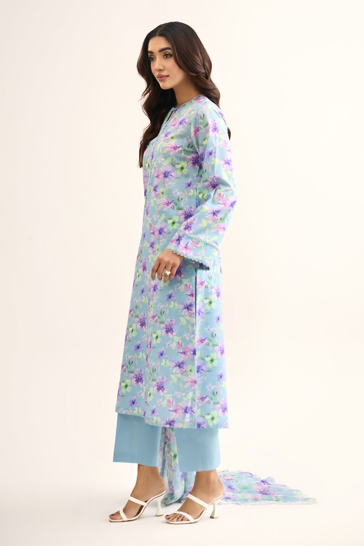 LAWN | EMBROIDERED - Shop Now at Kayseria