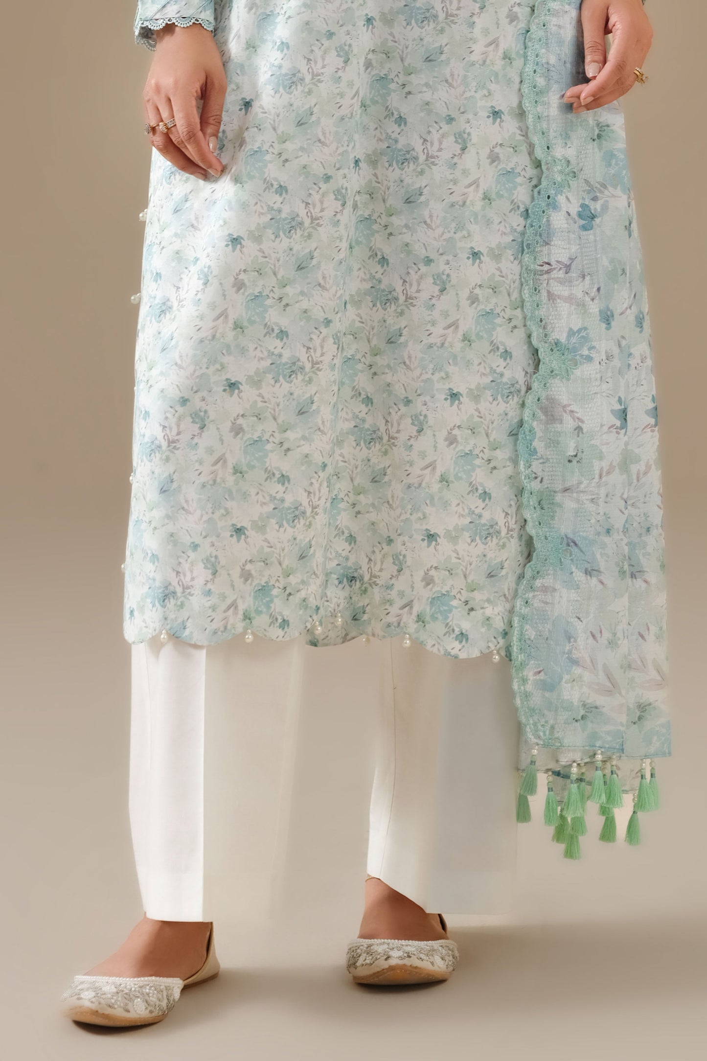 LAWN | EMBROIDERED