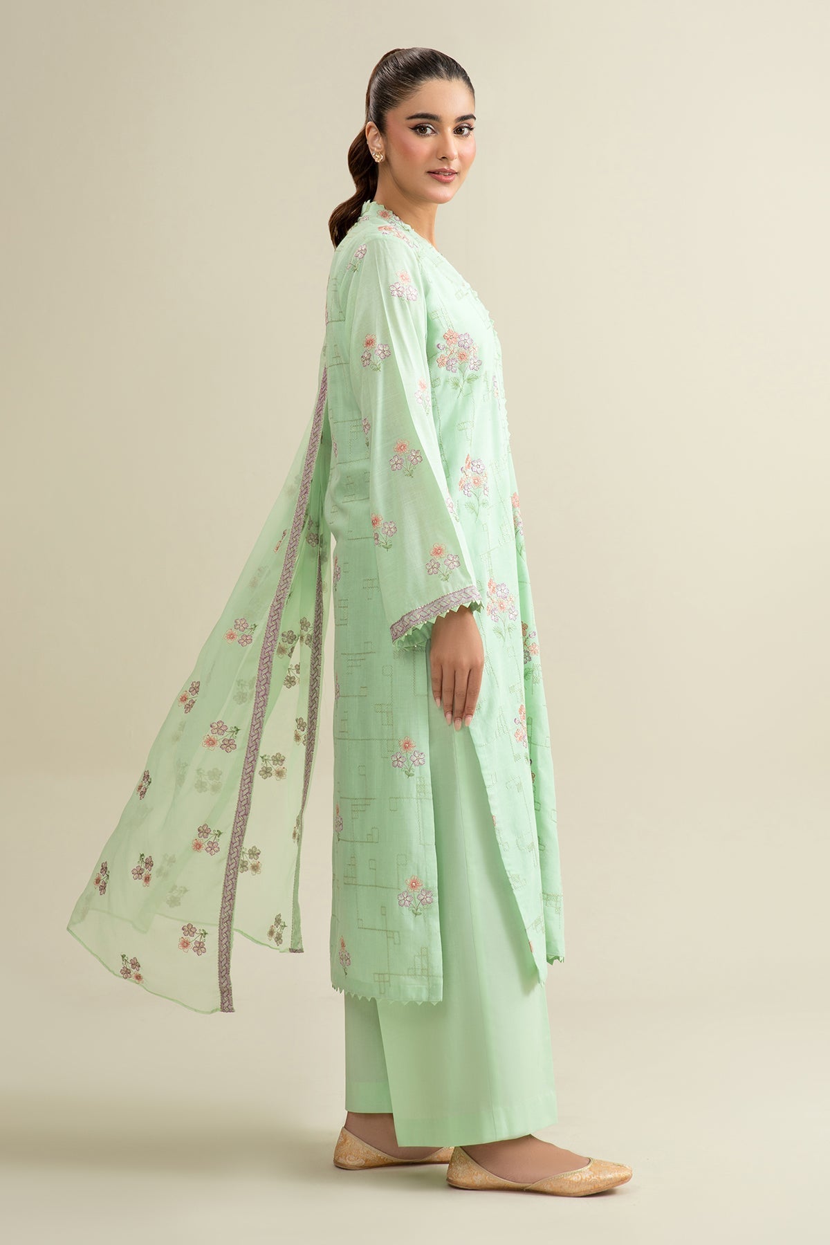 3 Piece - Embroidered Shimmer Lawn Suit - E1694 - Shop Now at Kayseria