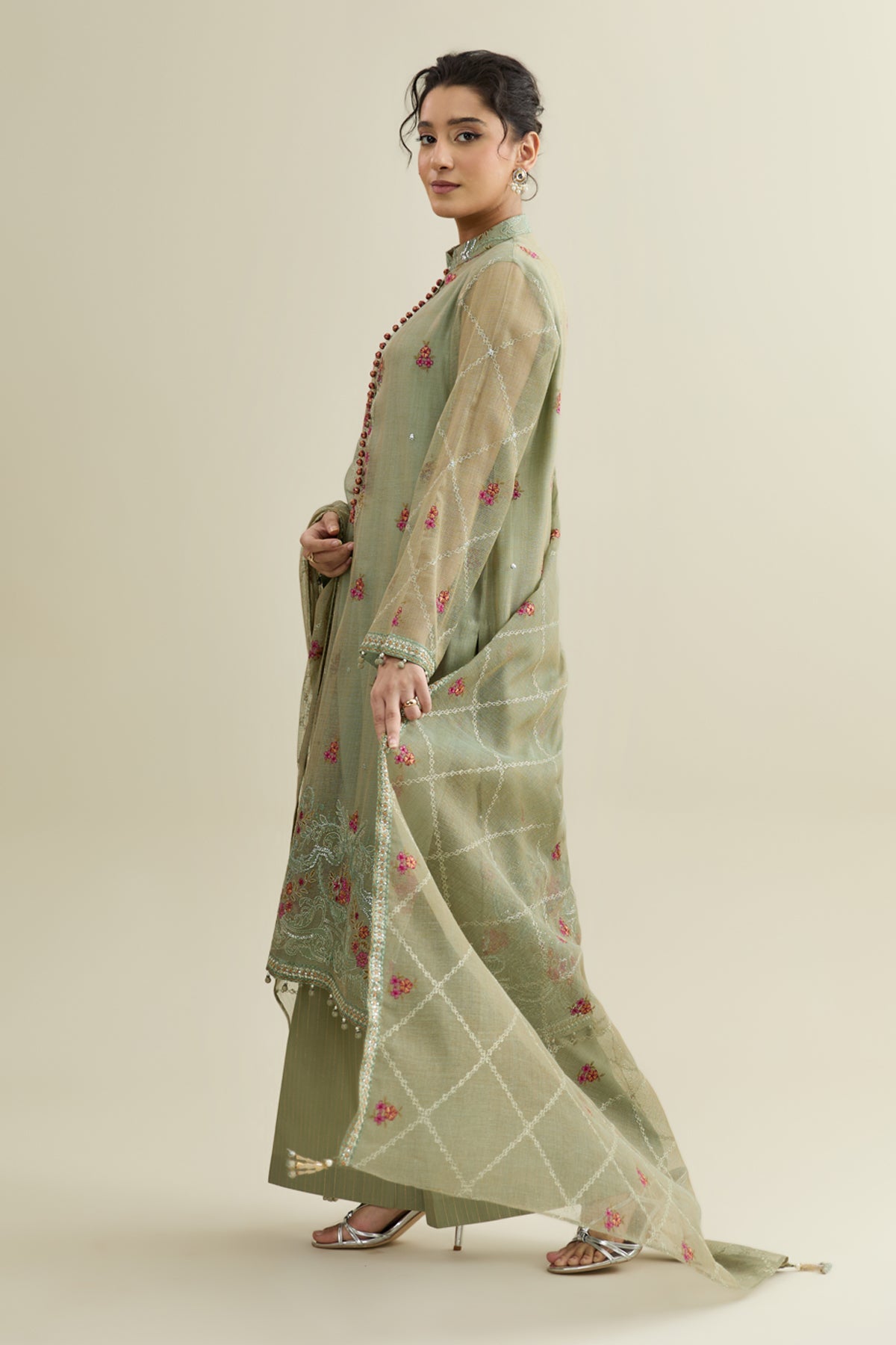 SHIMMER SILK | EMBROIDERED - Shop Now at Kayseria