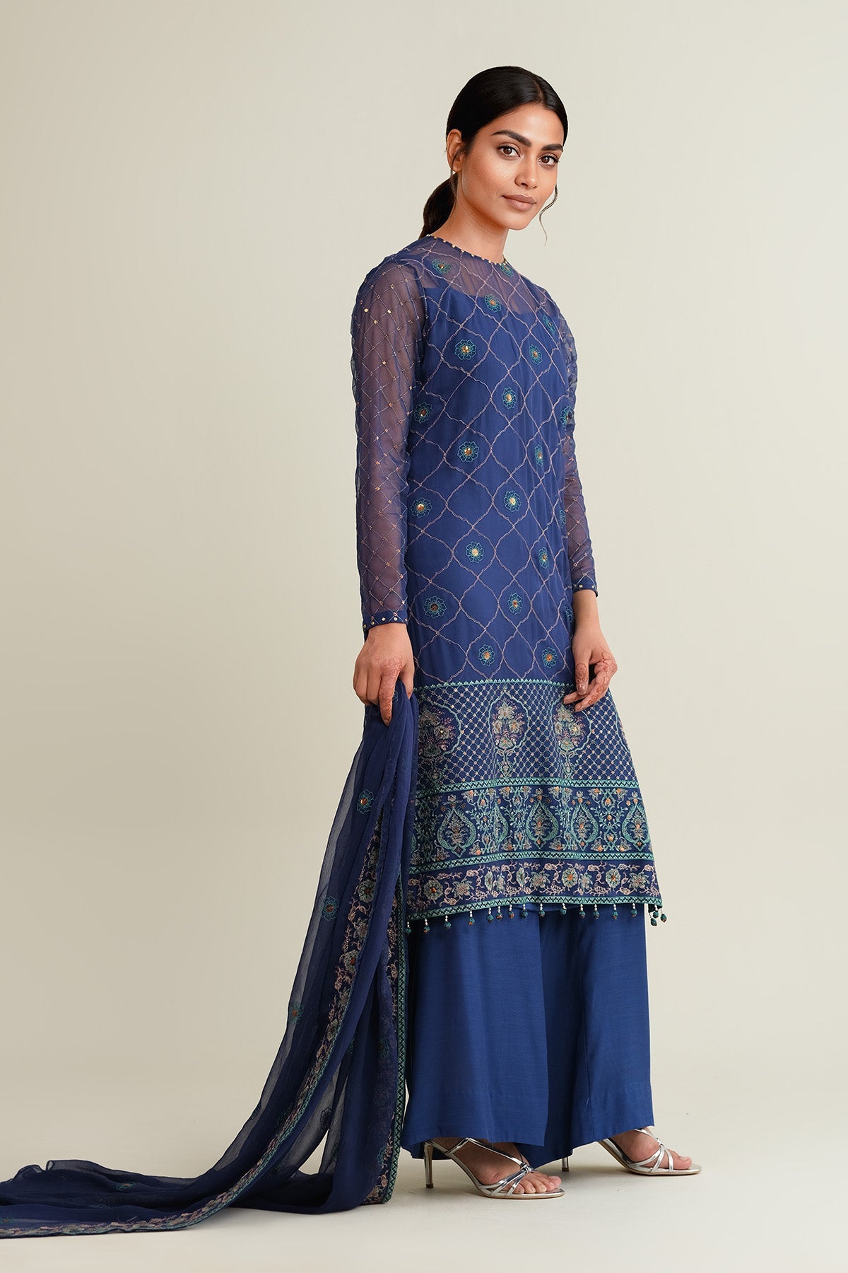 4 Piece - Embroidered Bamber Chiffon Suit - E1878 - Shop Now at Kayseria