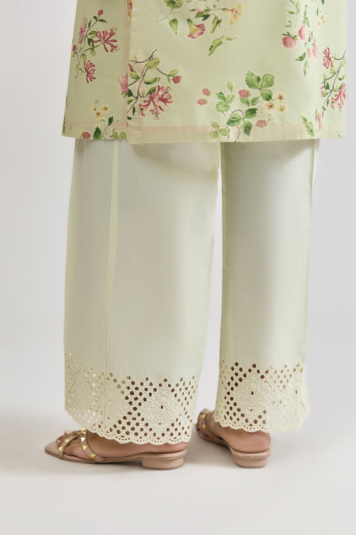 CAMBRIC | EMBROIDERED - Shop Now at Kayseria