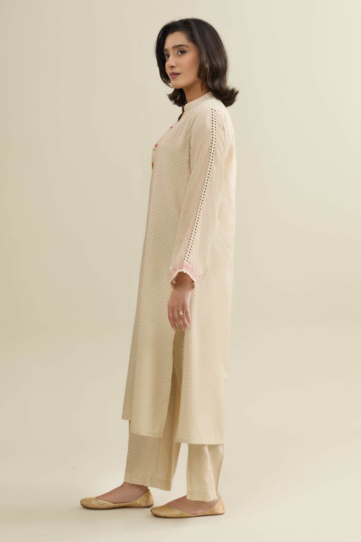 JACQUARD | EMBROIDERED - Shop Now at Kayseria