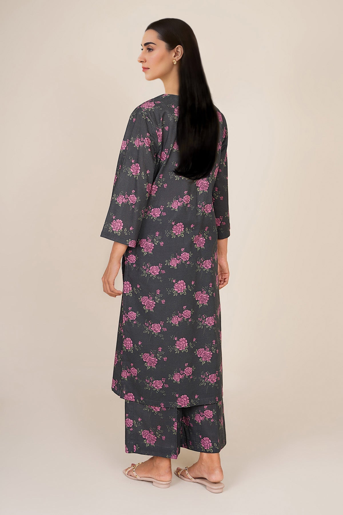 2 Piece - Printed Khaddar Suit - KPW25-P3802 - Shop Now at Kayseria