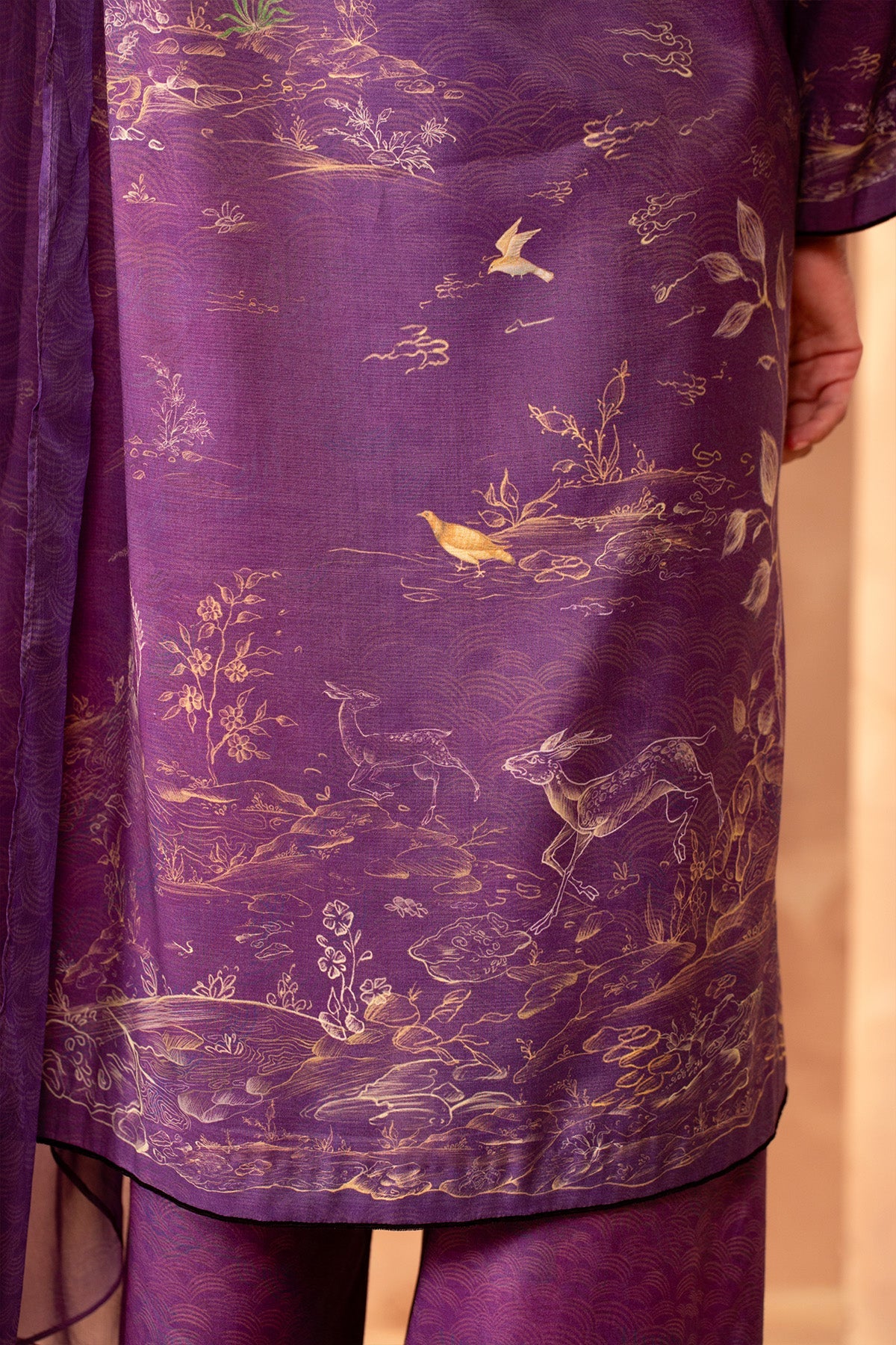 3 Piece - Printed Pk Raw Silk Suit - MCP2034 - Shop Now at Kayseria