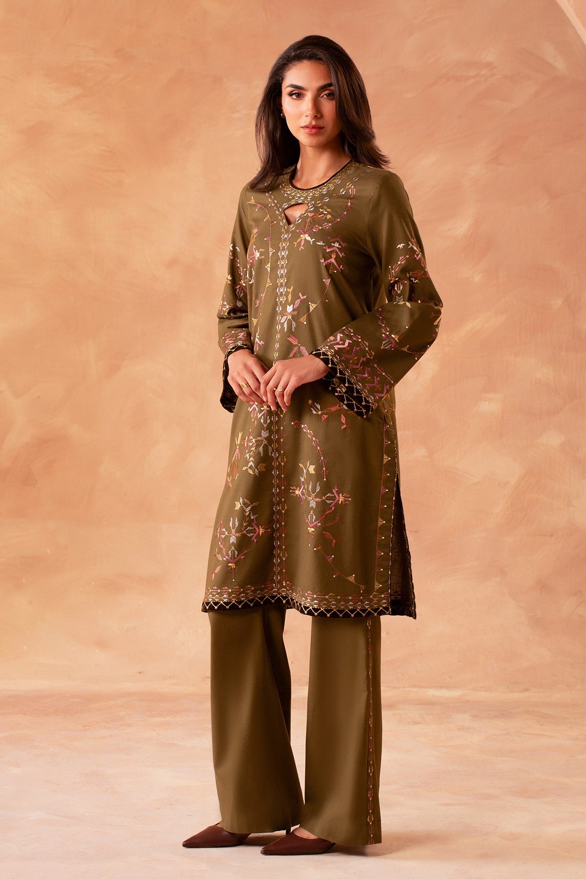 KHADDAR | EMBROIDERED - Shop Now at Kayseria