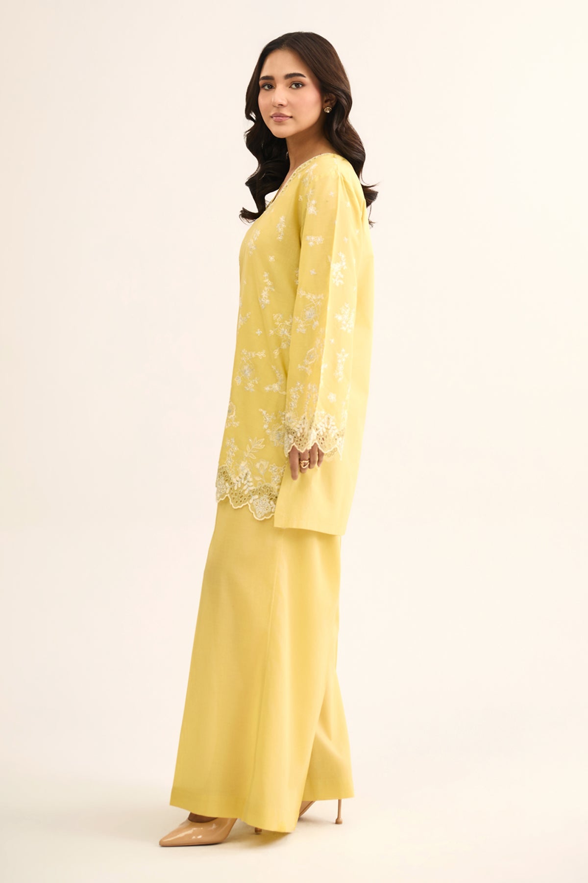 LAWN | EMBROIDERED - Shop Now at Kayseria