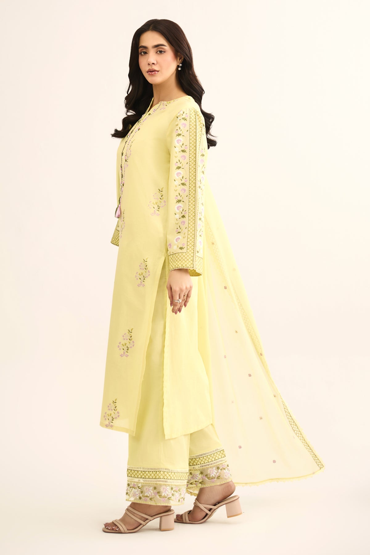 LAWN | EMBROIDERED - Shop Now at Kayseria