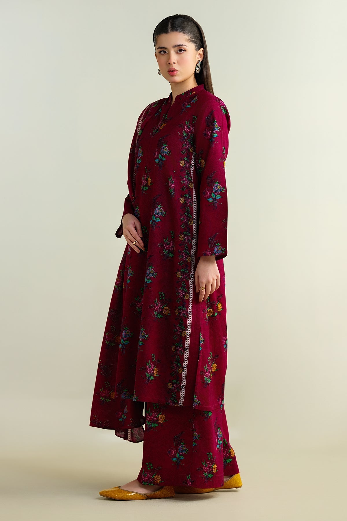 3 Piece - Printed Khaddar Suit - KPW24-P3136-136 - Shop Now at Kayseria