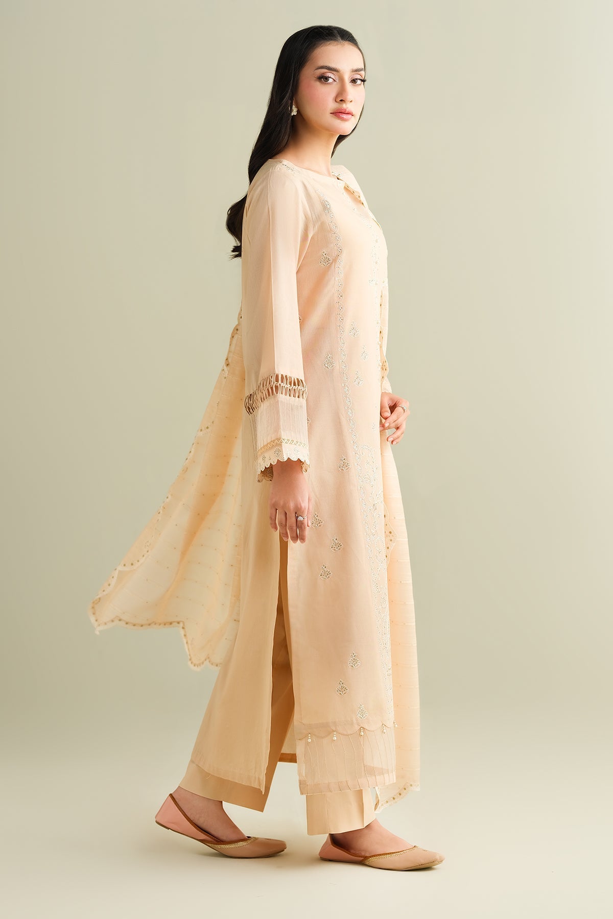 3 Piece -  Embroidered Lawn Suit - C6190 - Shop Now at Kayseria