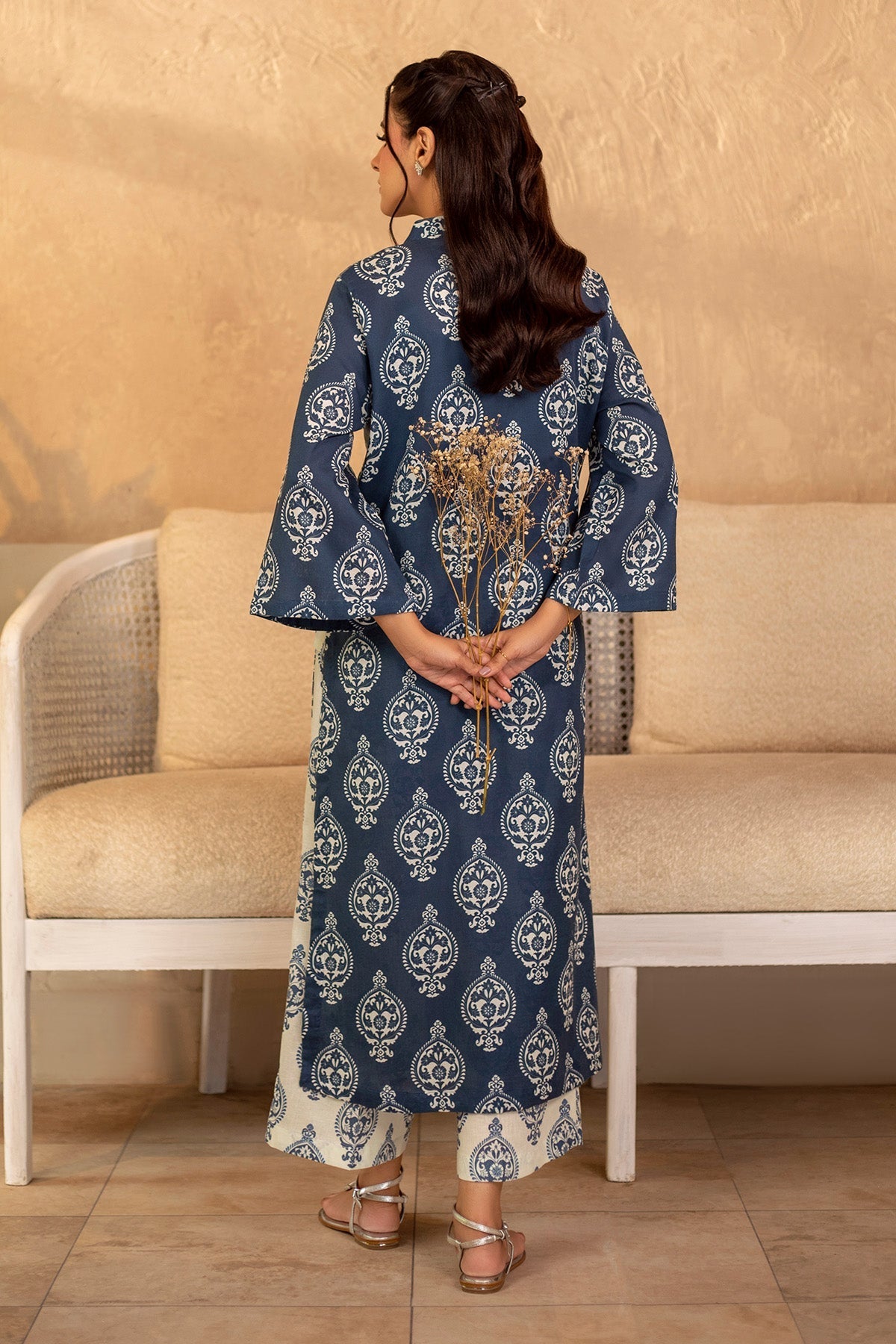 2 Piece - Printed Khaddar Suit - KPW25-P3810 - Shop Now at Kayseria