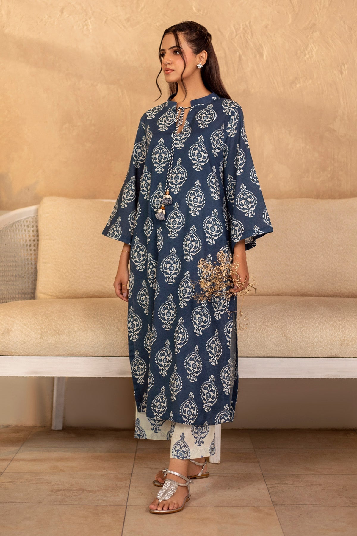 2 Piece - Printed Khaddar Suit - KPW25-P3810 - Shop Now at Kayseria