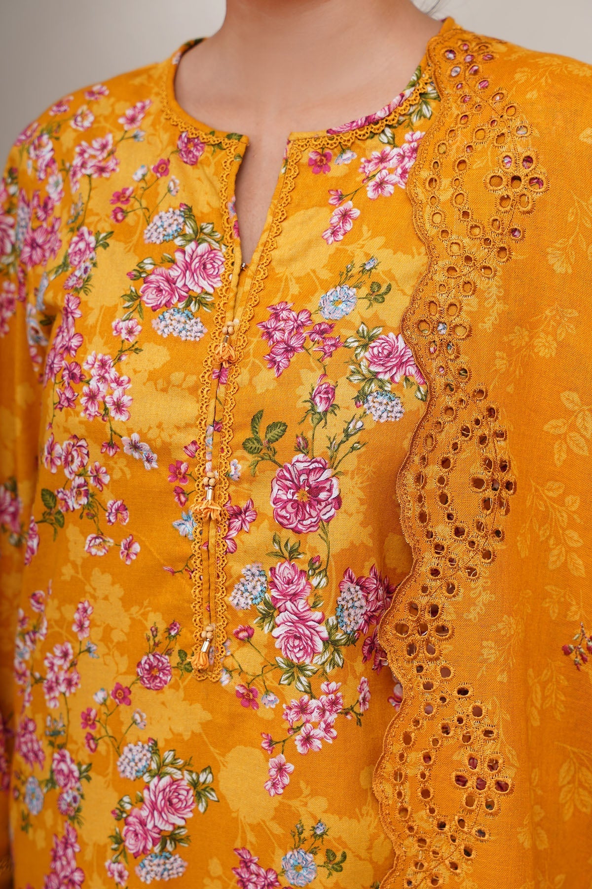 3 Piece - Printed & Embroidered Suit - C6368 - Shop Now at Kayseria