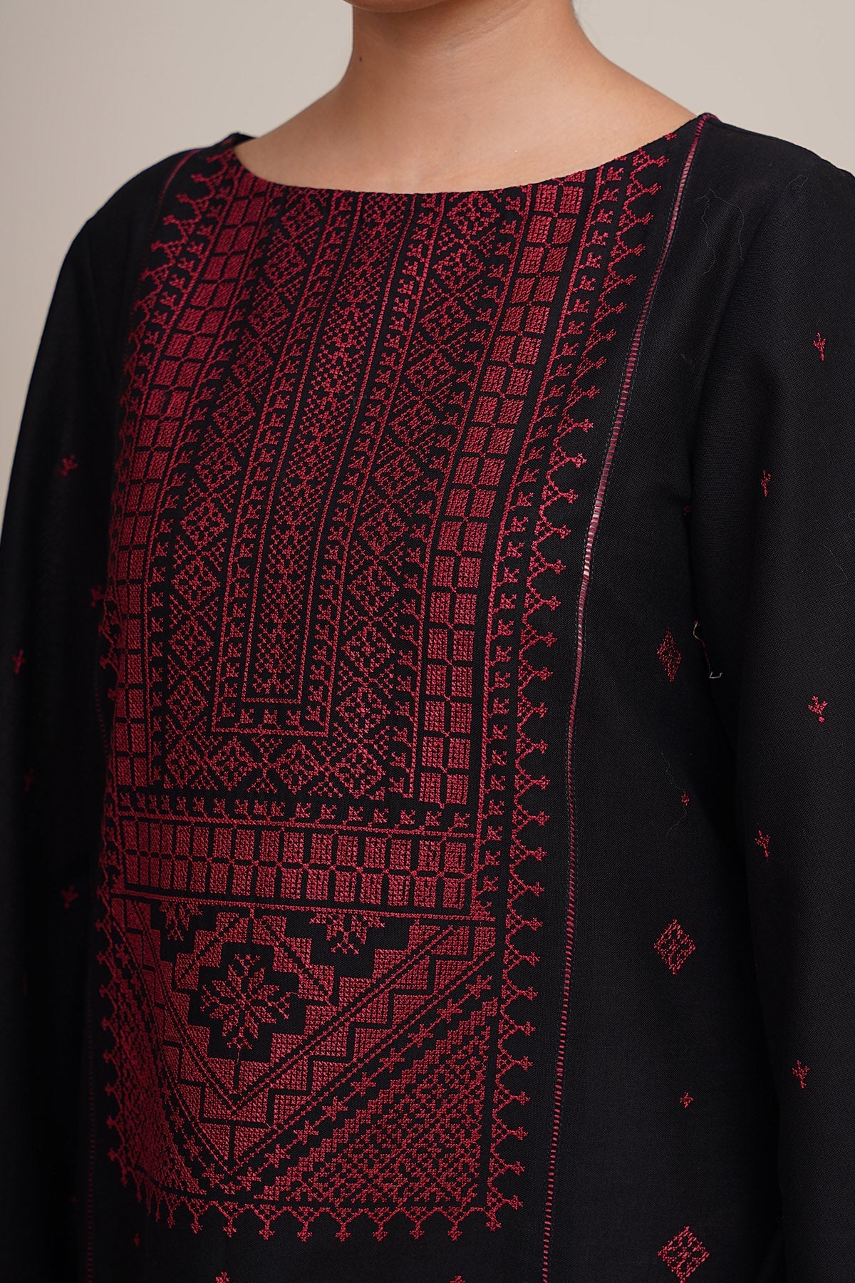 2 Piece - Embroidered Suit - C6382 - Shop Now at Kayseria