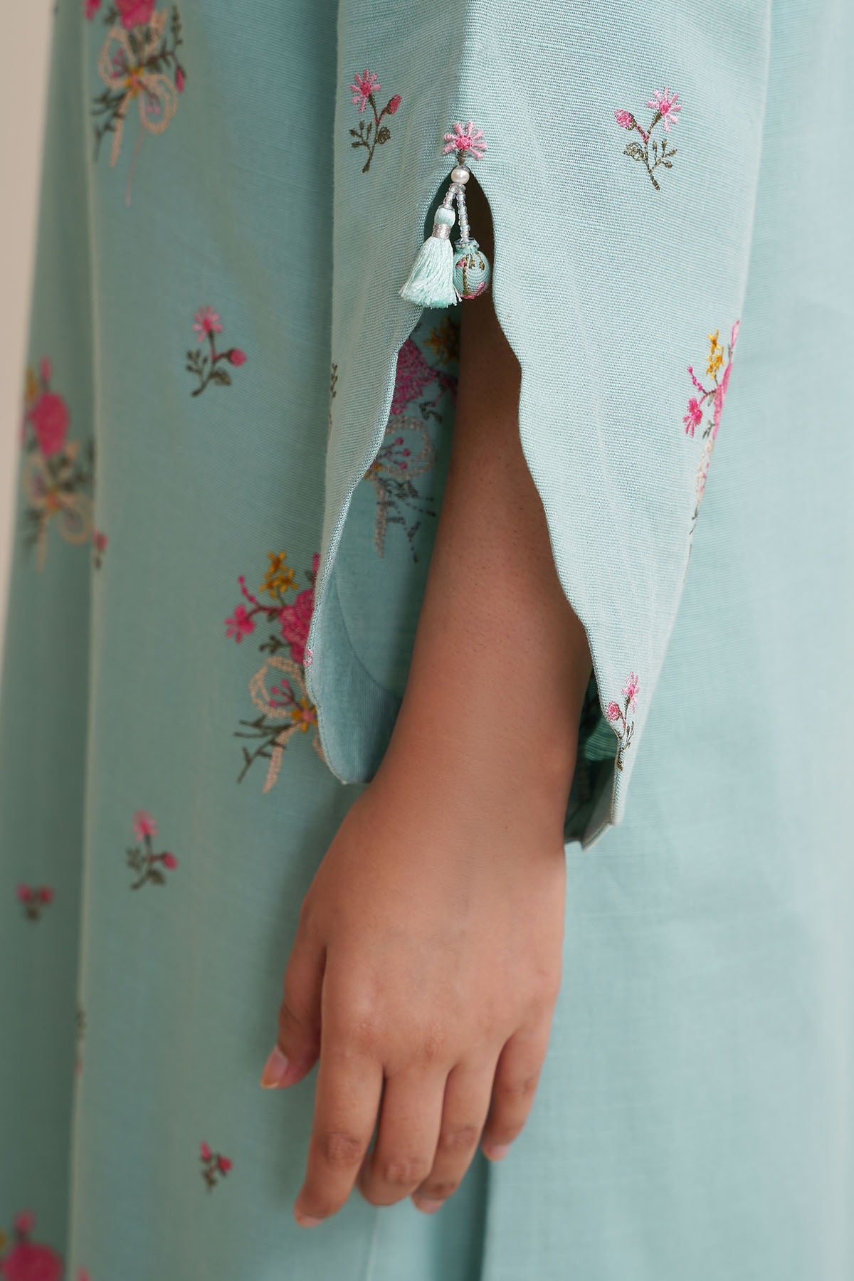 KHADDAR  |  EMBROIDERED - Shop Now at Kayseria