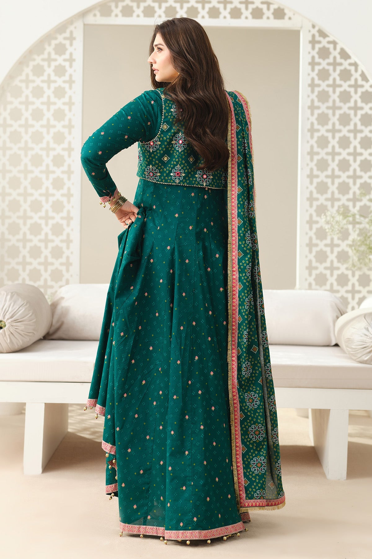 LAWN  |  EMBROIDERED - Shop Now at Kayseria
