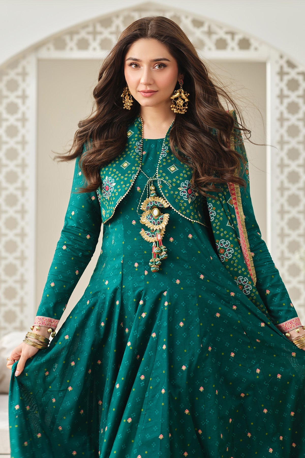 LAWN  |  EMBROIDERED - Shop Now at Kayseria
