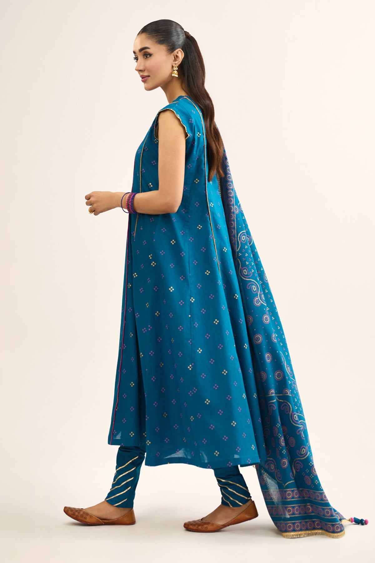 LAWN  |  PRINTED - Shop Now at Kayseria