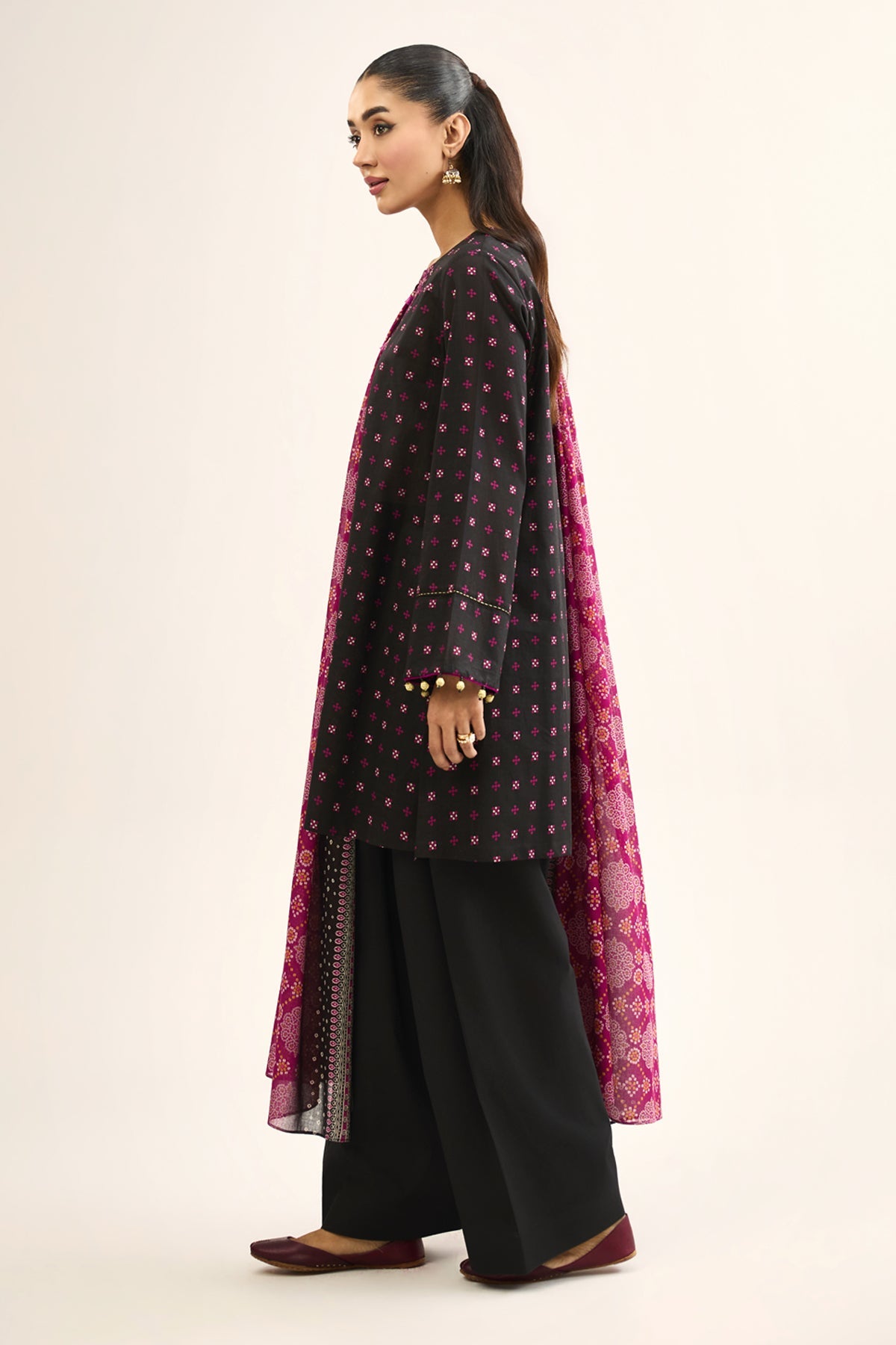 LAWN  |  EMBROIDERED - Shop Now at Kayseria