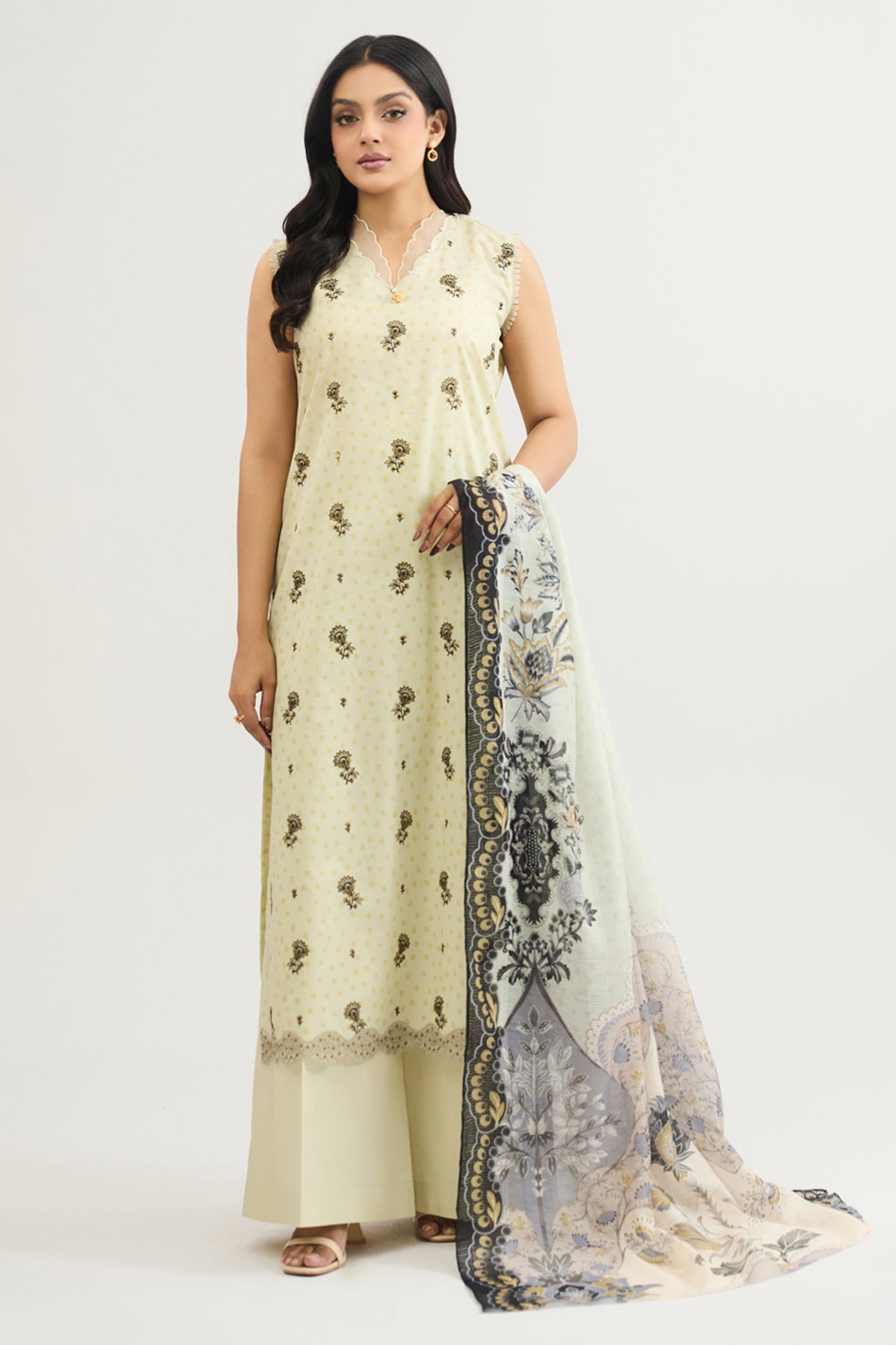 LAWN | EMBROIDERED - Shop Now at Kayseria