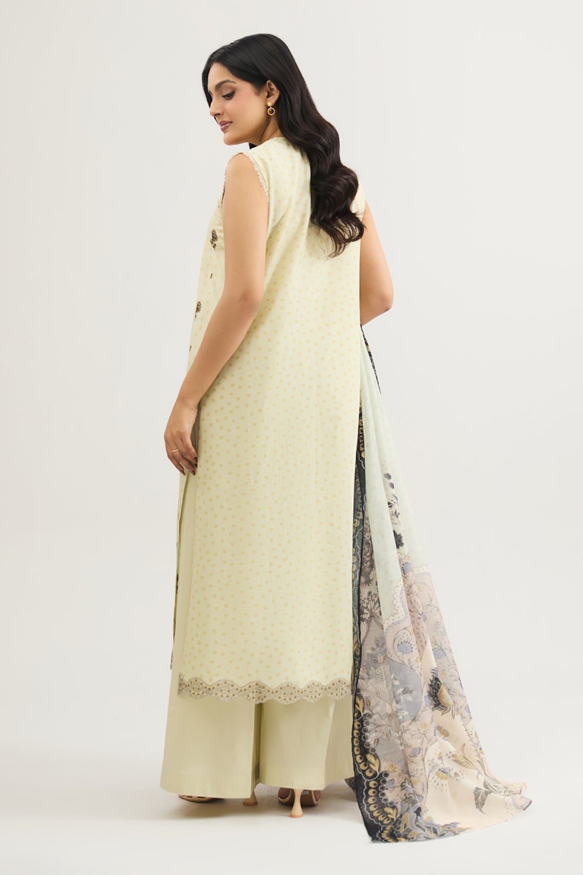 LAWN | EMBROIDERED - Shop Now at Kayseria