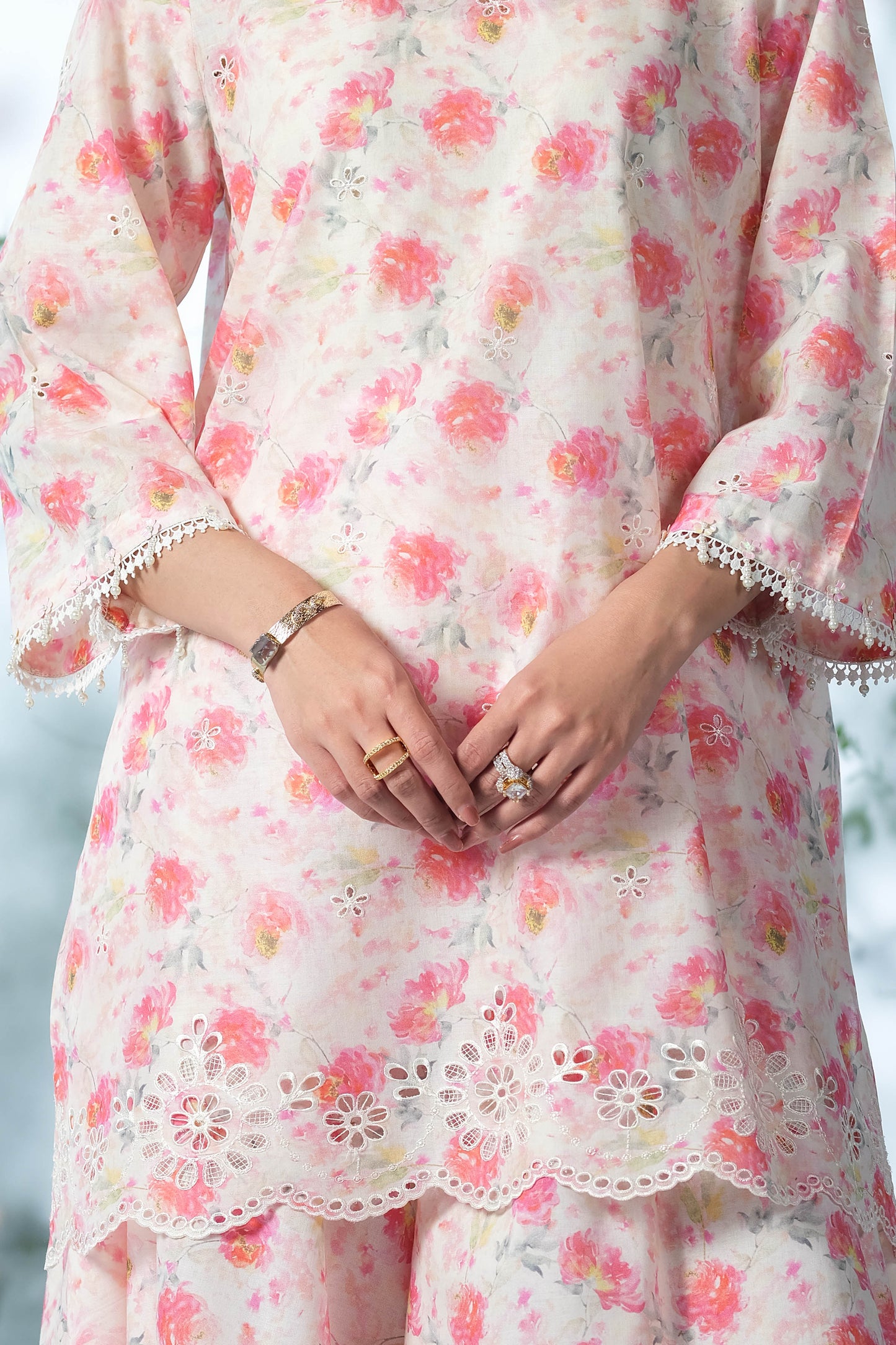 LAWN | EMBROIDERED