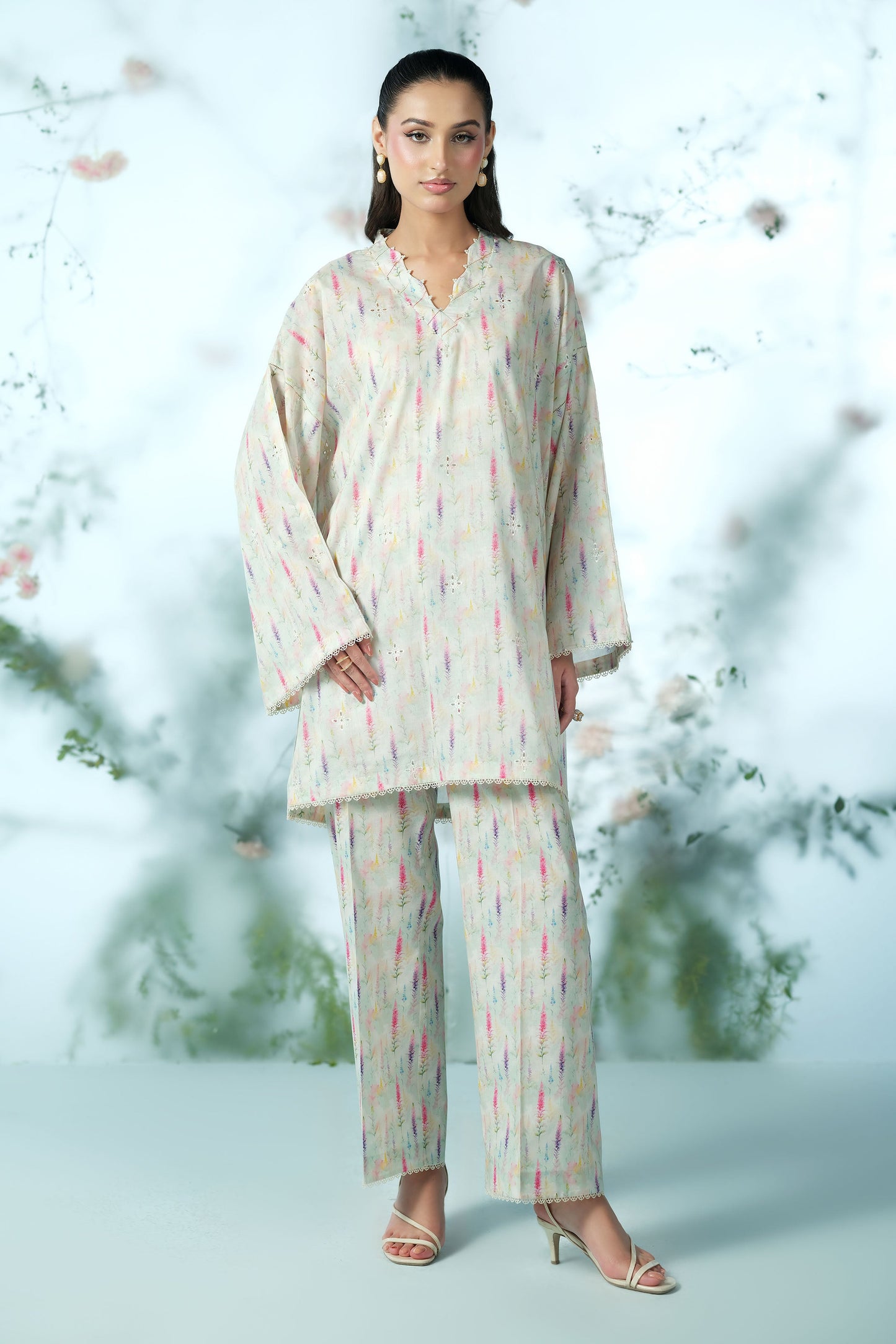 LAWN | EMBROIDERED