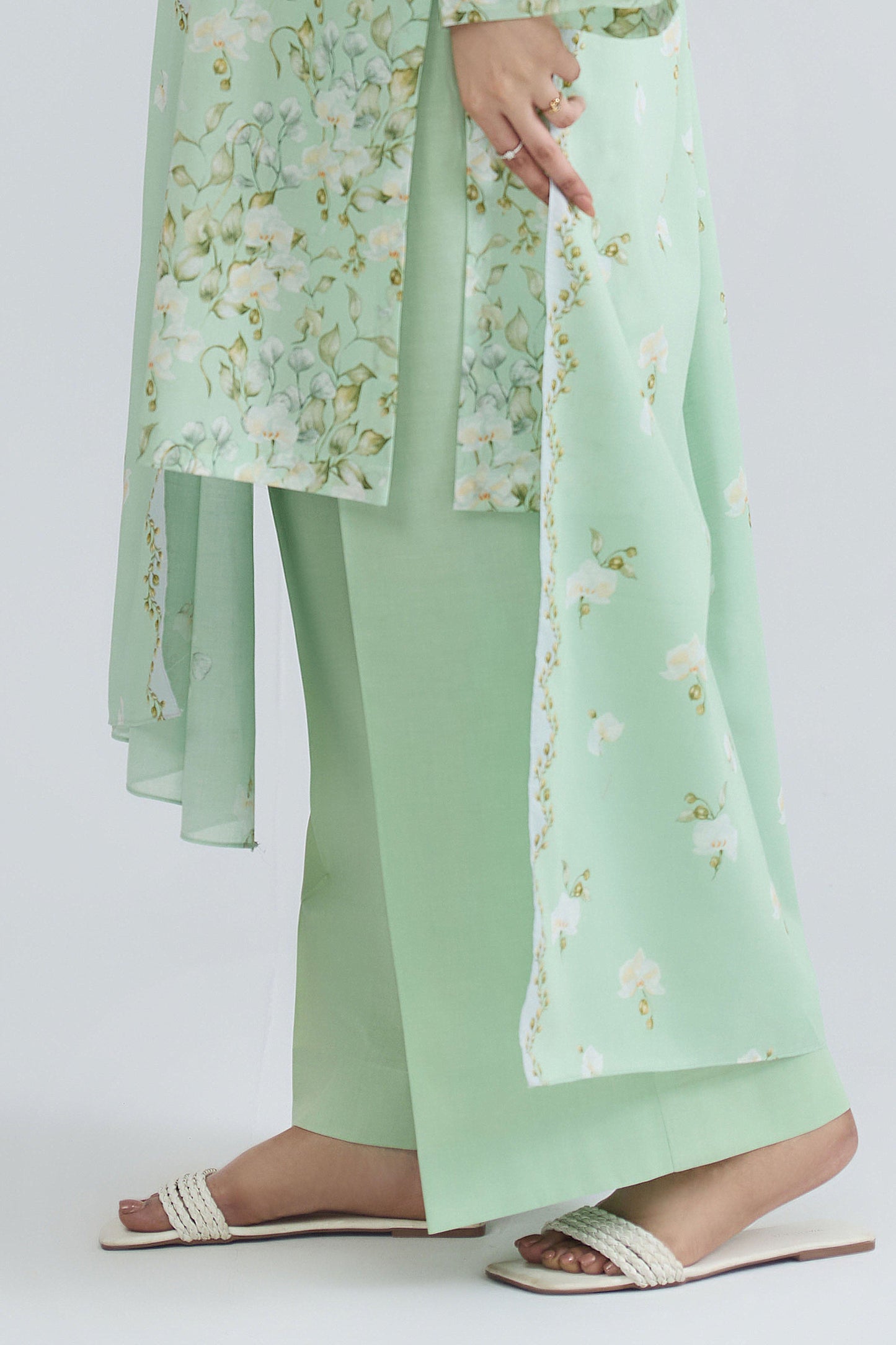 LAWN | PRINTED