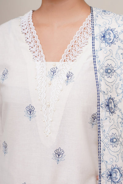 3 Piece - Embroidered Khaddar Suit - E1762 - Shop Now at Kayseria