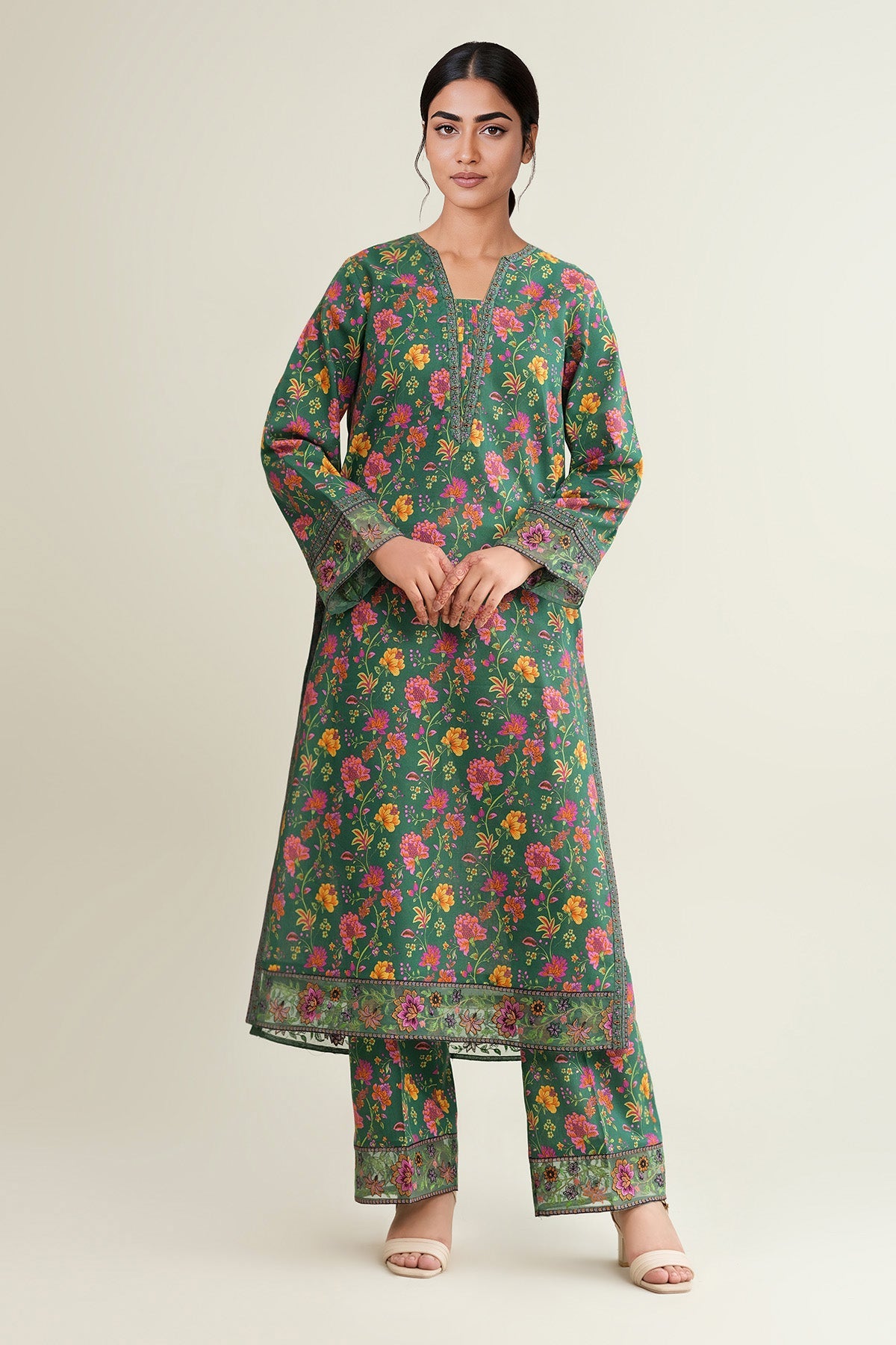 KHADDAR  |  EMBROIDERED - Shop Now at Kayseria