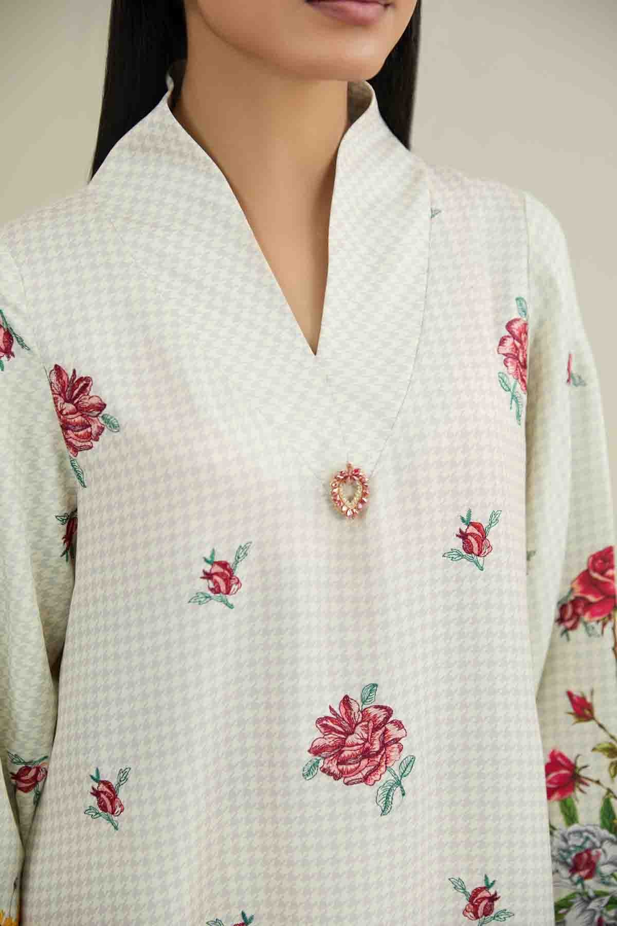 VISCOSE WOOL  |  EMBROIDERED - Shop Now at Kayseria