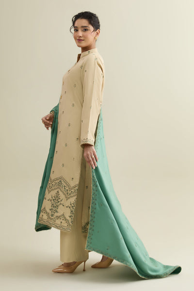 VISCOSE WOOL  |  EMBROIDERED - Shop Now at Kayseria