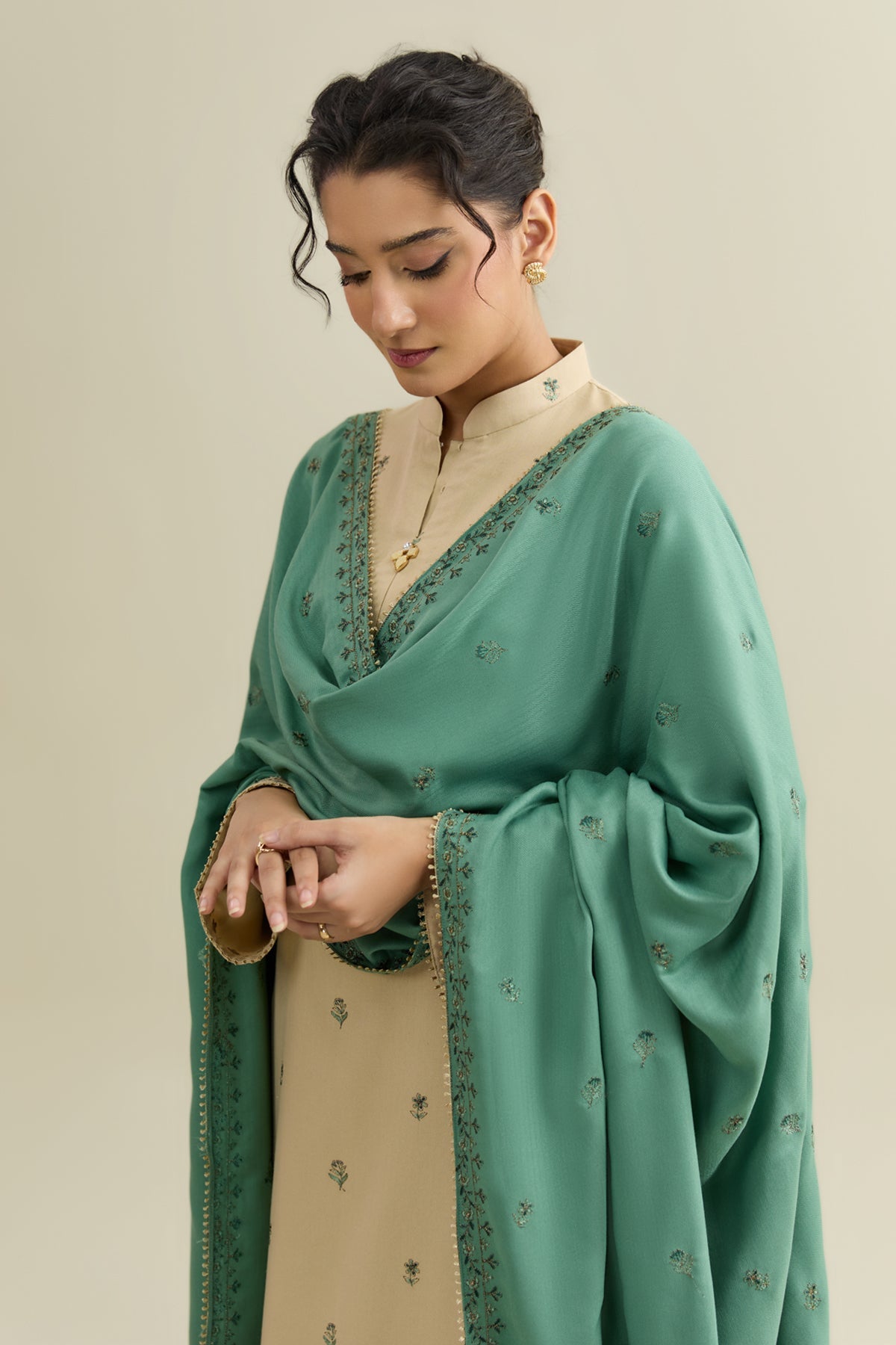 VISCOSE WOOL  |  EMBROIDERED - Shop Now at Kayseria