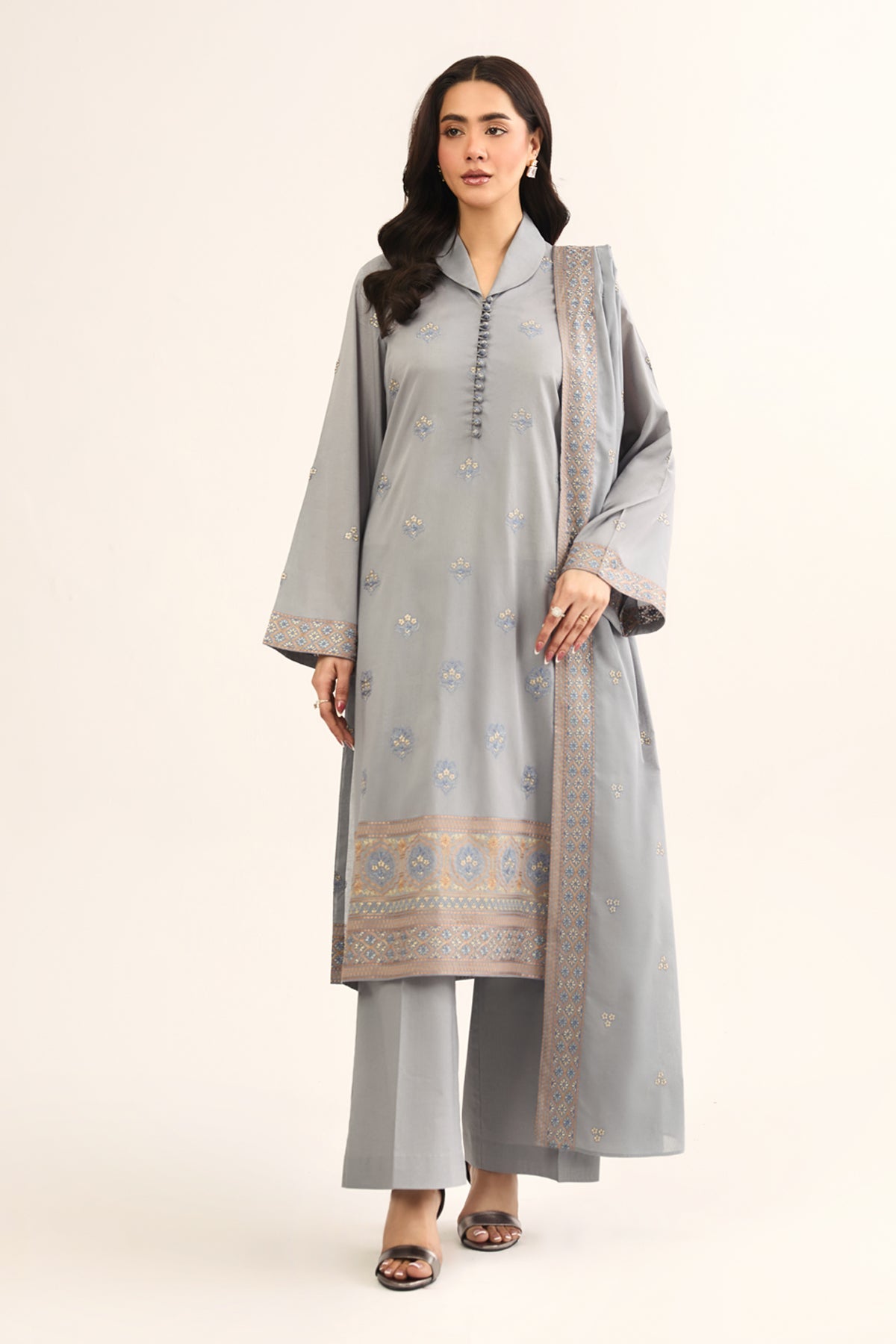 LAWN | EMBROIDERED - Shop Now at Kayseria