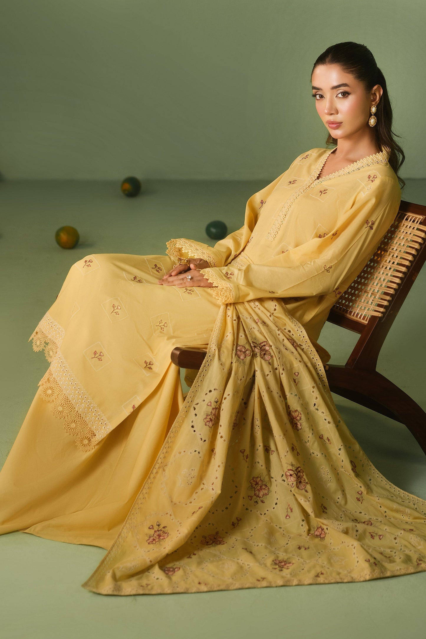 LAWN | EMBROIDERED