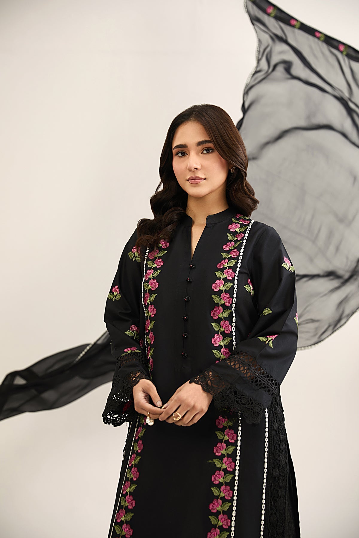 LAWN  |  EMBROIDERED - Shop Now at Kayseria