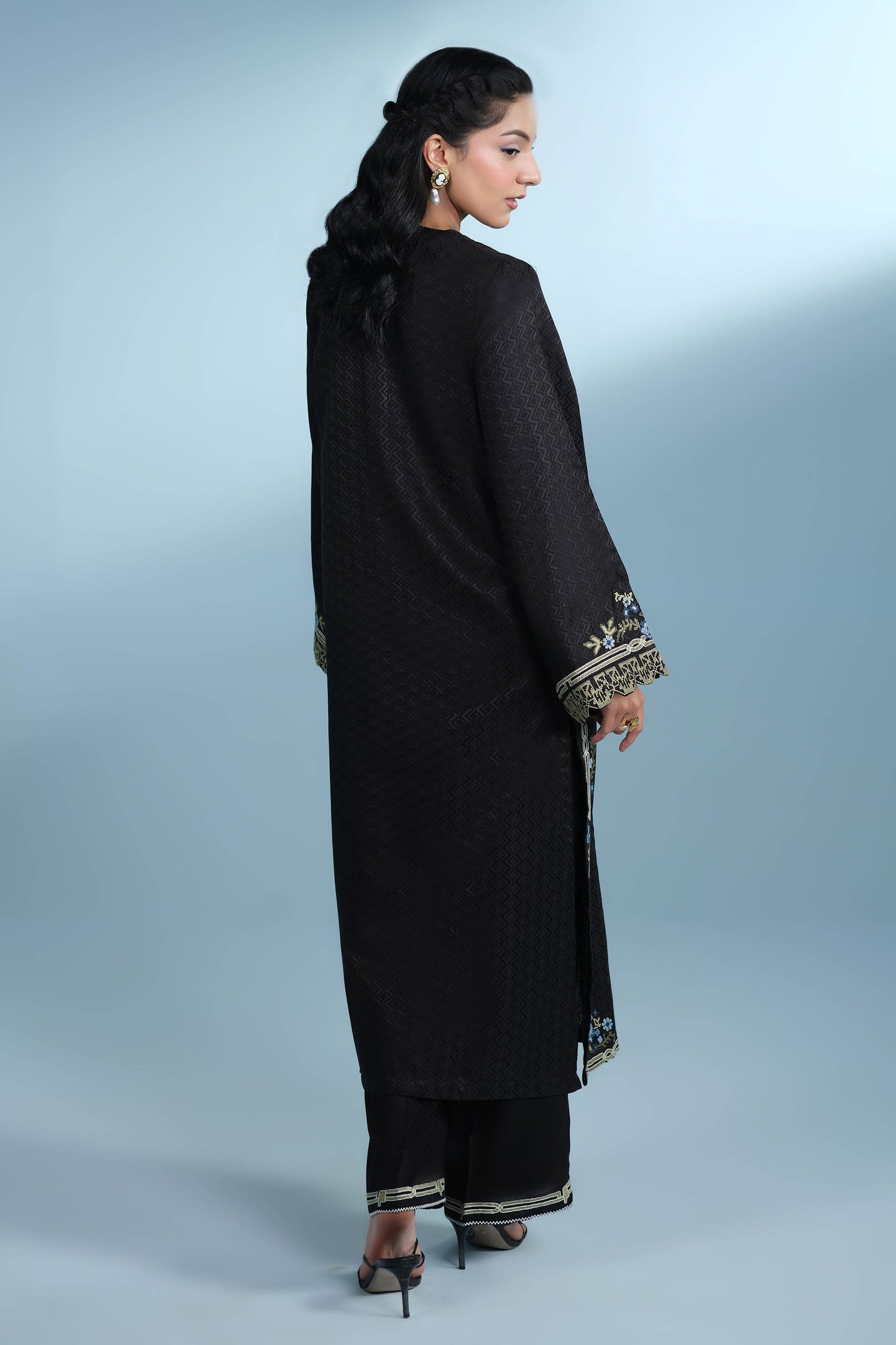 JACQUARD | EMBROIDERED