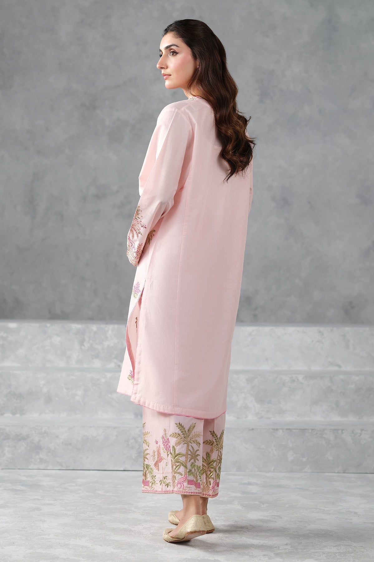 LAWN | EMBROIDERED