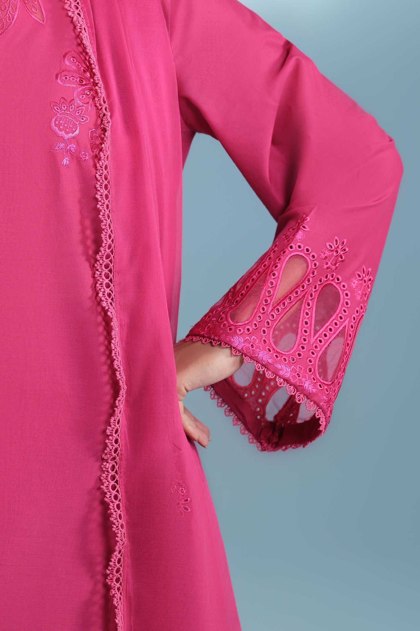 LAWN | EMBROIDERED
