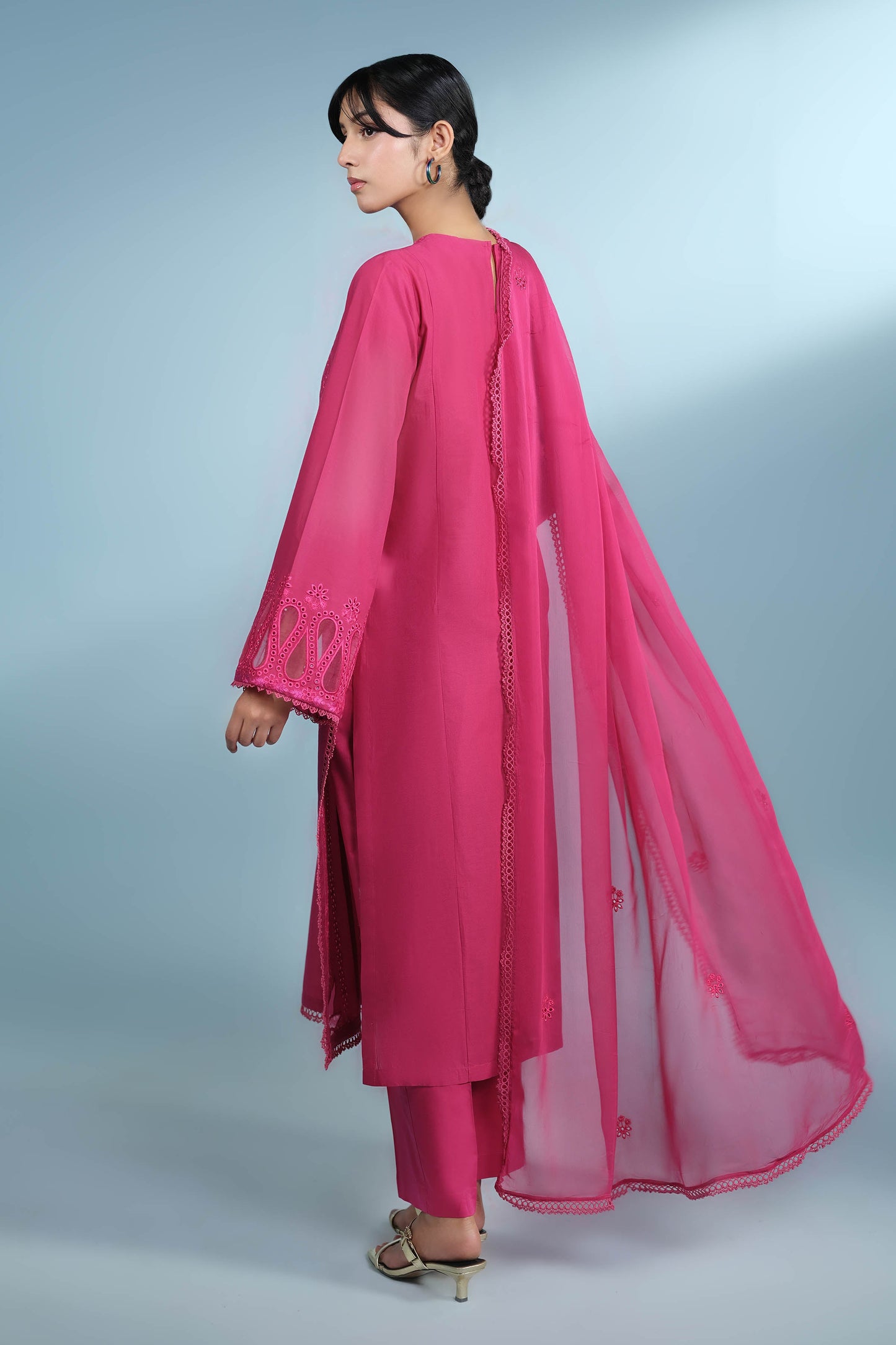 LAWN | EMBROIDERED