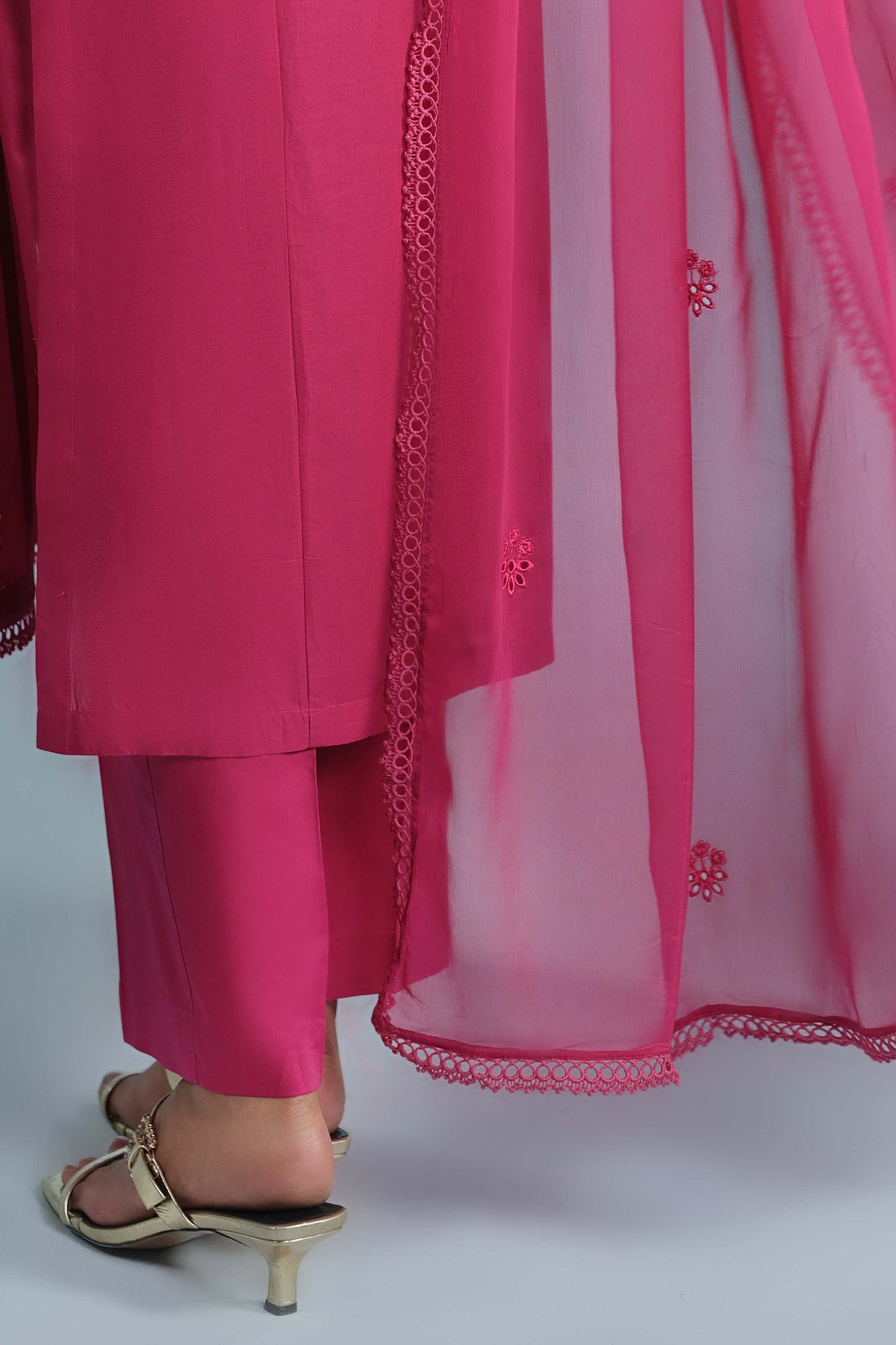 LAWN | EMBROIDERED