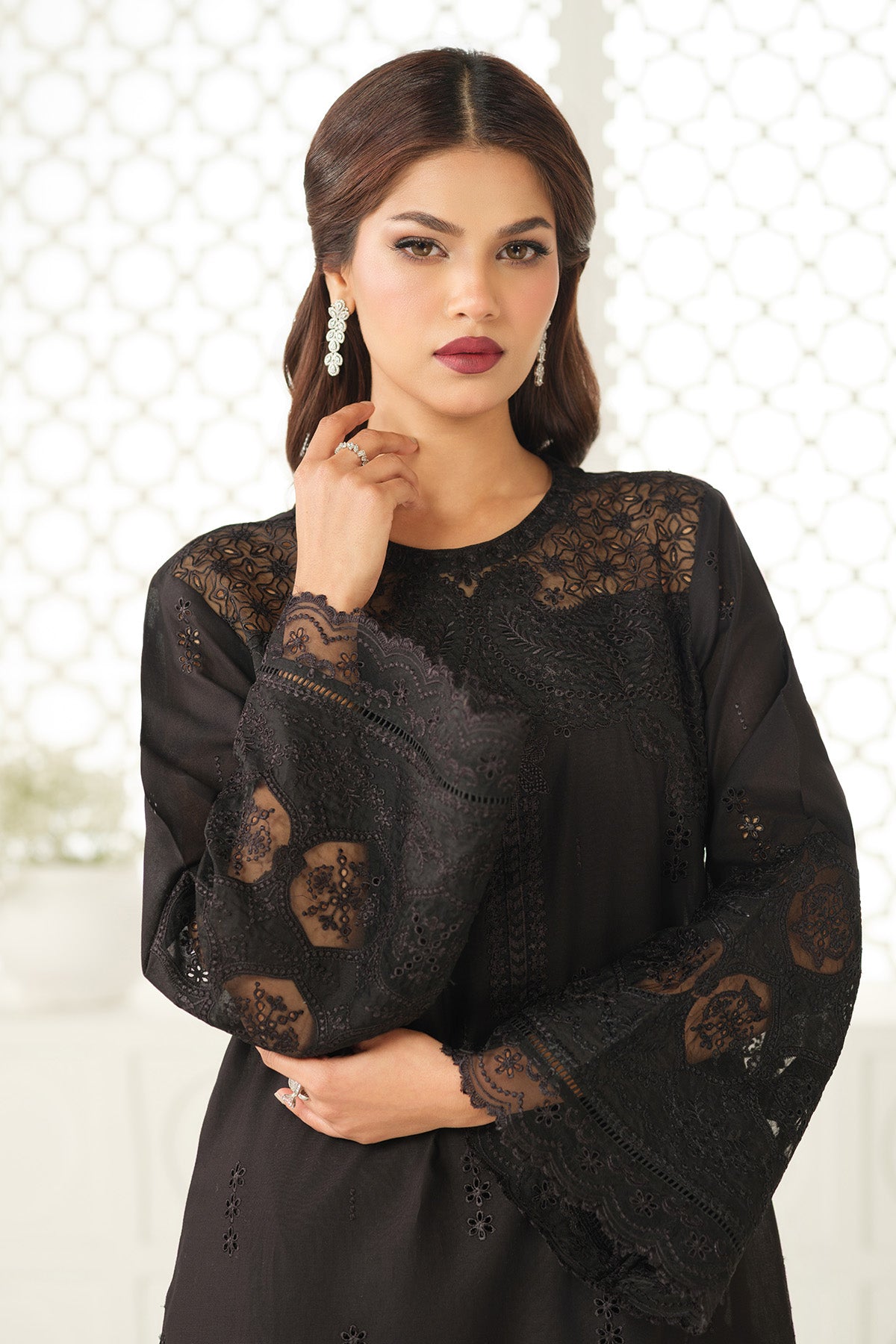 LAWN | EMBROIDERED - Shop Now at Kayseria