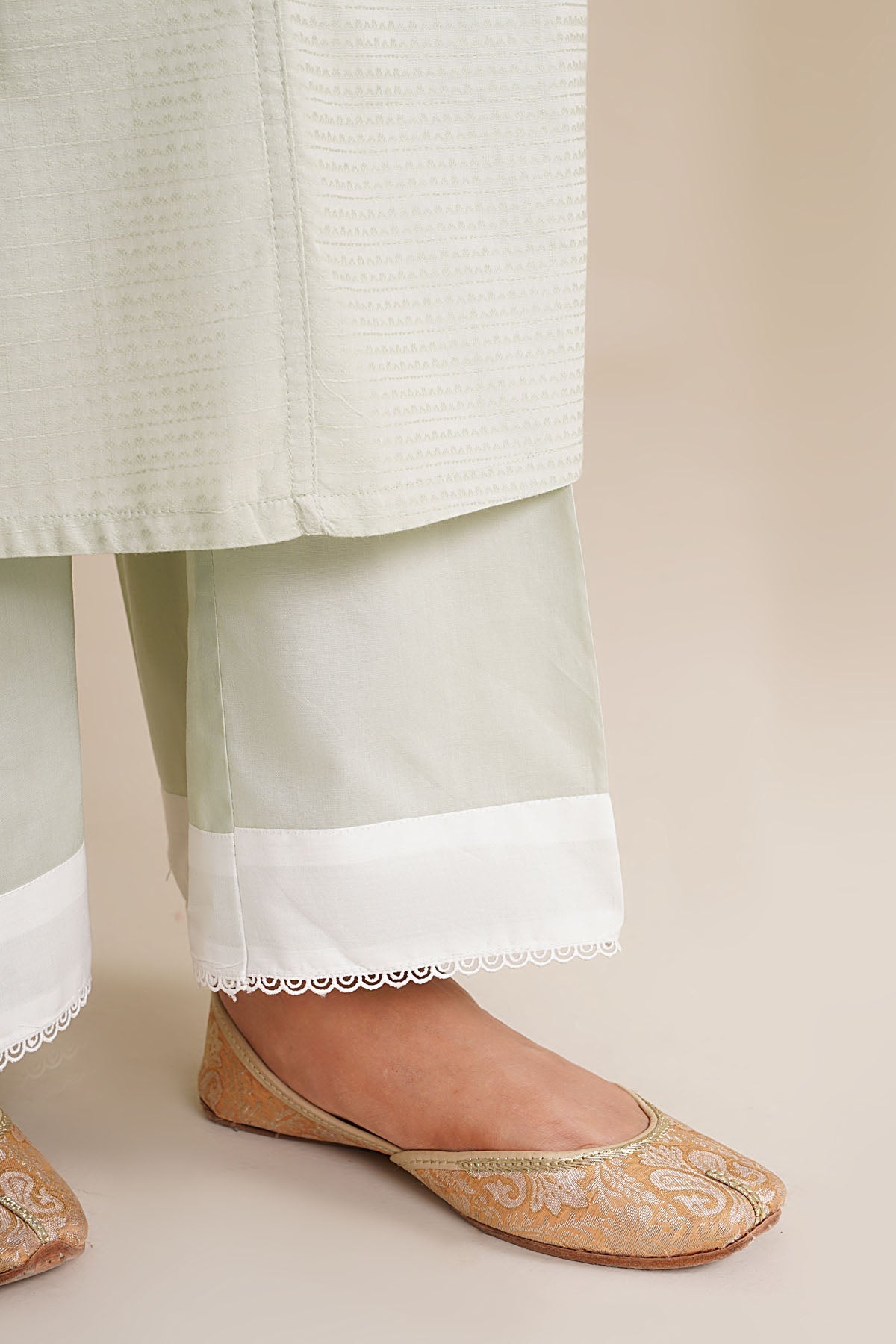 2 Piece - Embellished Jacquard Suit - KPW25-P3663 - Shop Now at Kayseria
