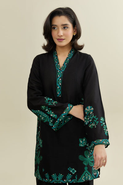 KHADDAR  |  EMBROIDERED - Shop Now at Kayseria