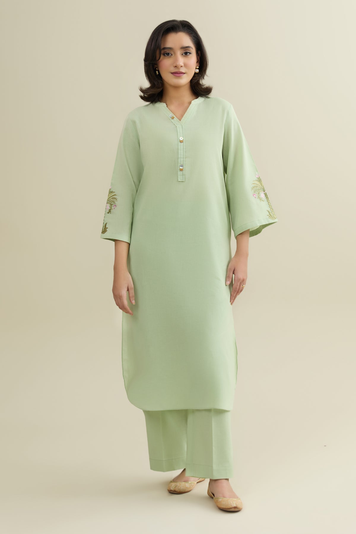 KHADDAR  |  EMBROIDERED - Shop Now at Kayseria