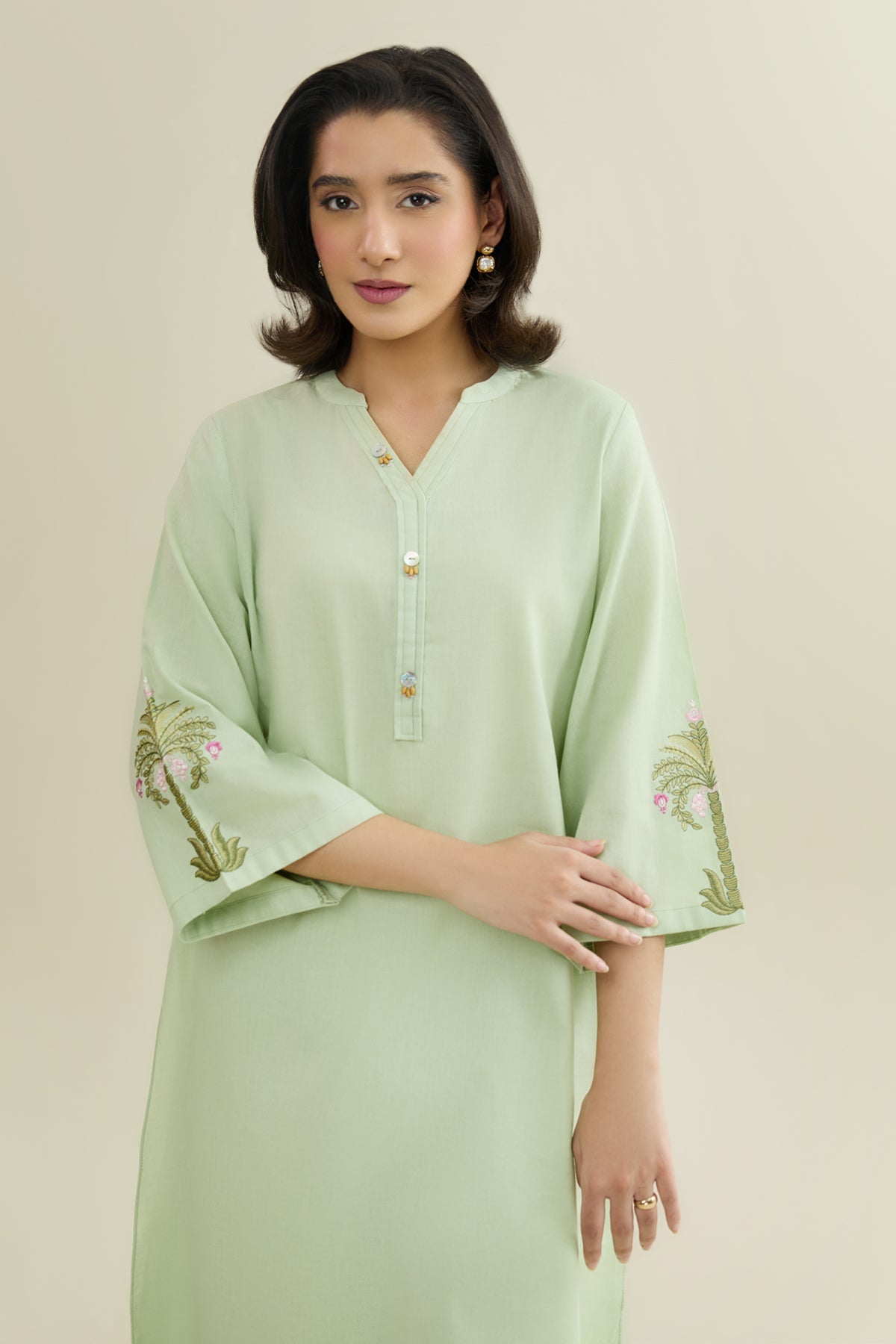 KHADDAR  |  EMBROIDERED - Shop Now at Kayseria