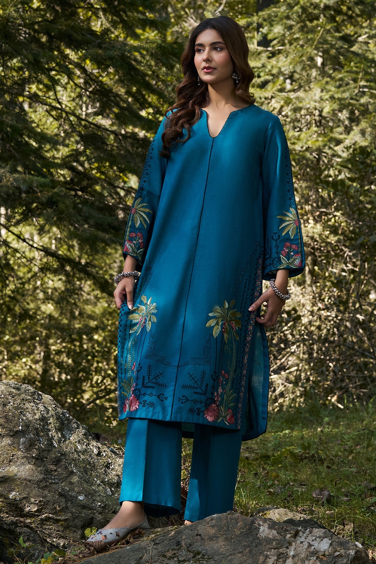 2 Piece - Embroidered Khaddar Suit - KPW25-P3698 - Shop Now at Kayseria
