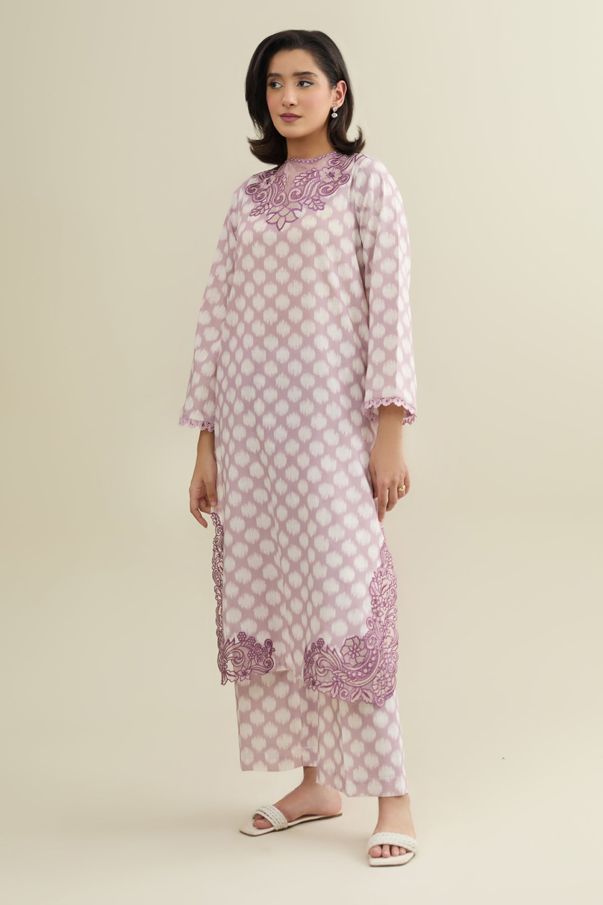 KHADDAR  |  EMBROIDERED - Shop Now at Kayseria