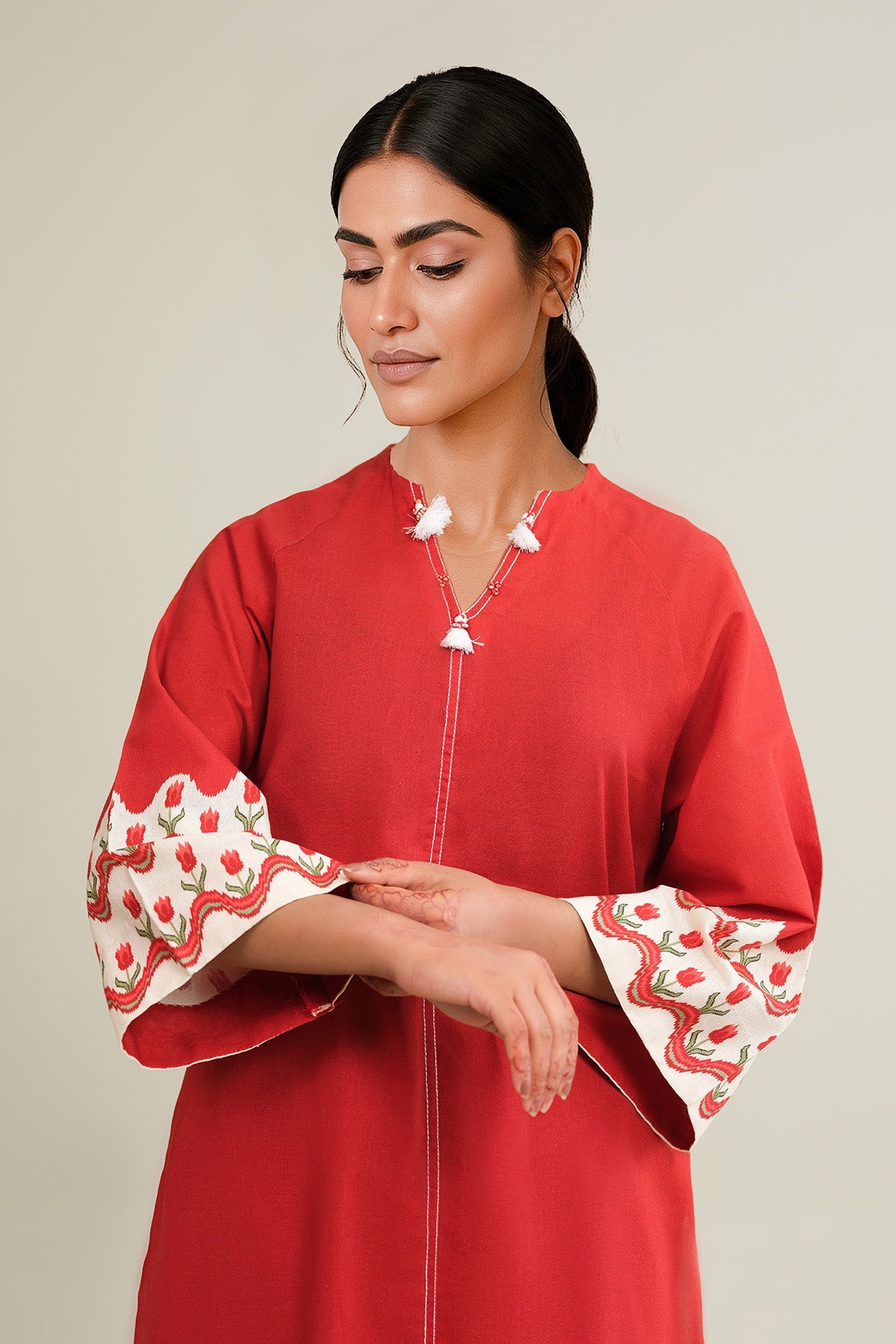 2 Piece - Printed & Embellished Khaddar Suit - KPW25-P3704 - Shop Now at Kayseria