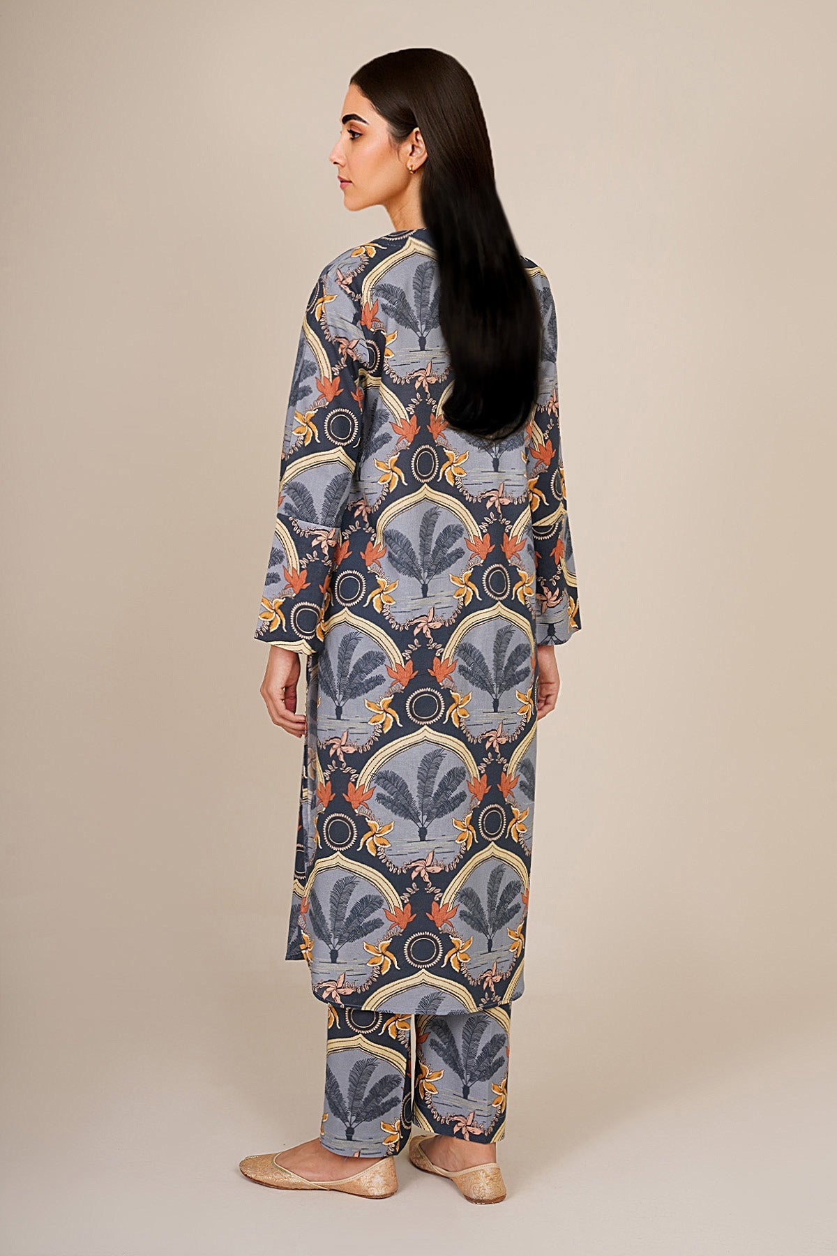 2 Piece - Printed Khaddar Suit - KPW25-P3714 - Shop Now at Kayseria
